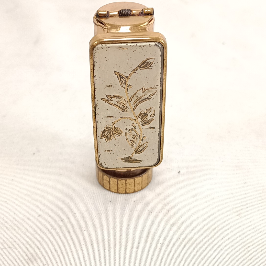 Acheter Ancien étui rouge à lèvres avec miroir Mirlip Bon état - 16,00 € Ancien étui rouge à lèvres avec miroir Mirlip Bon état reconditionné disponible sur Label Emmaüs
