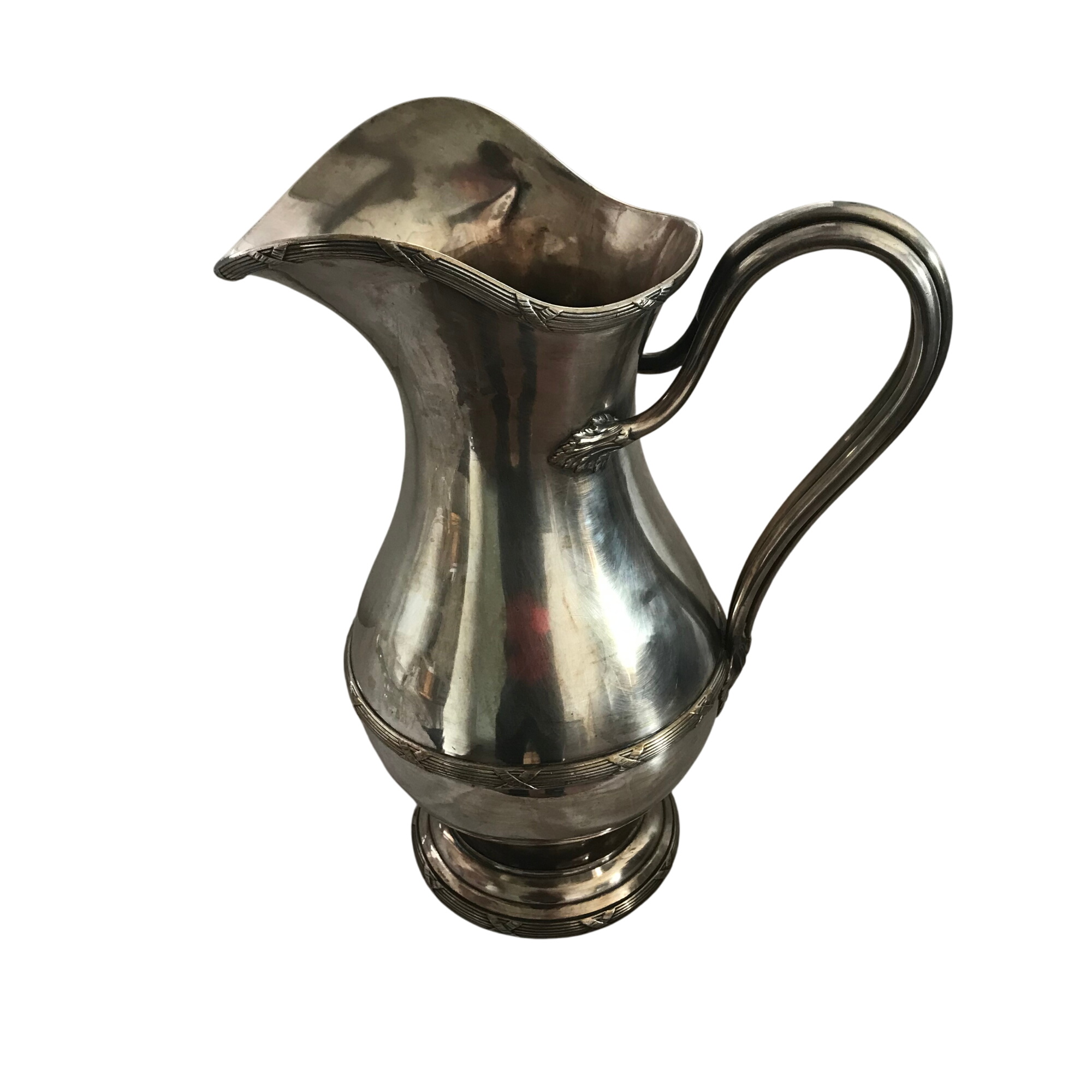 Ancien Grand Broc en Métal Argenté Bon état - 29,00 € Ancien Grand Broc en Métal Argenté Bon état reconditionné disponible sur Label Emmaüs