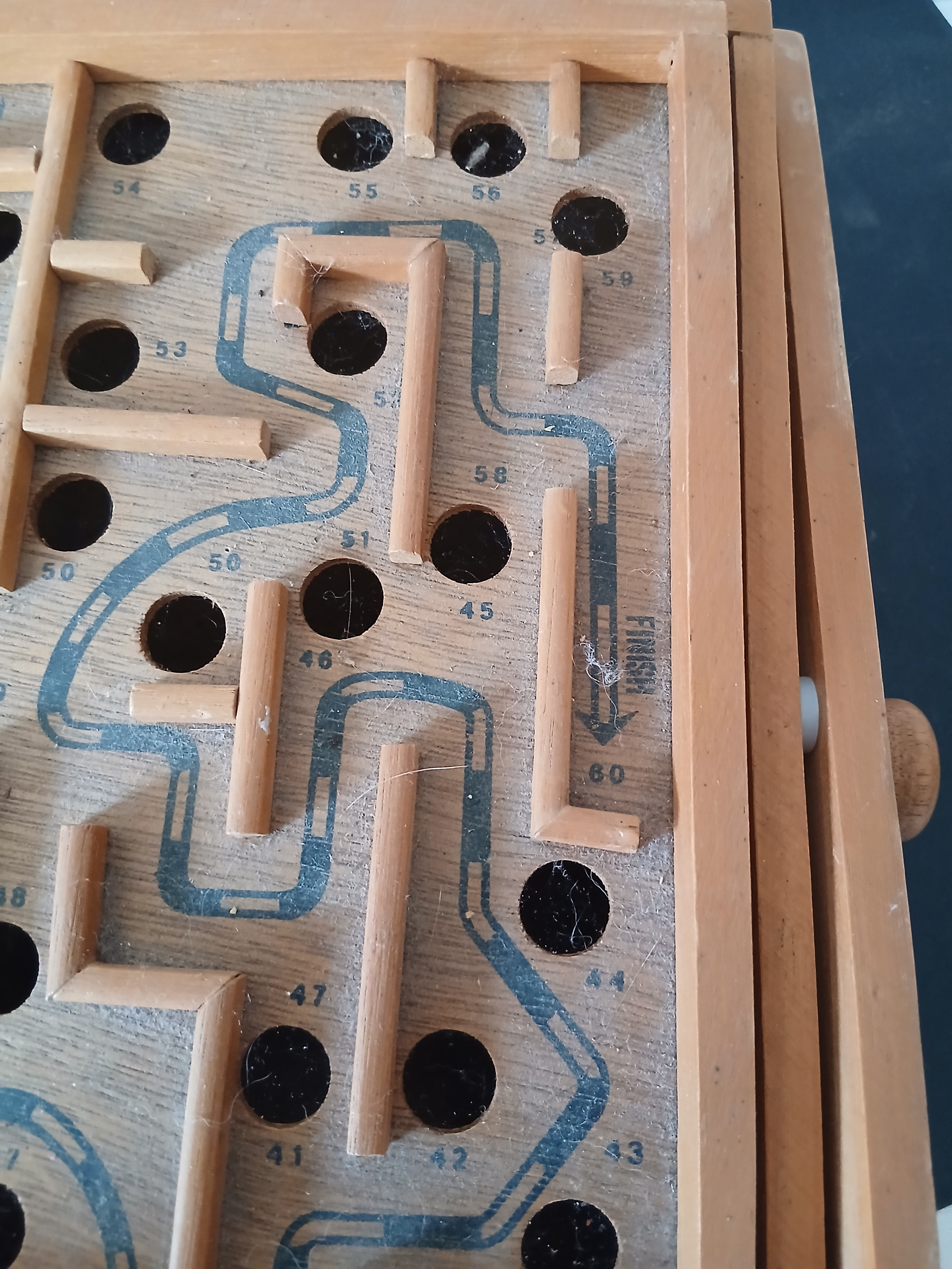Voir photo 4 de Ancien jeu d'adresse en bois " le labyrinthe". Ancien jeu d'adresse en bois " le labyrinthe". Bon état reconditionné photo 4