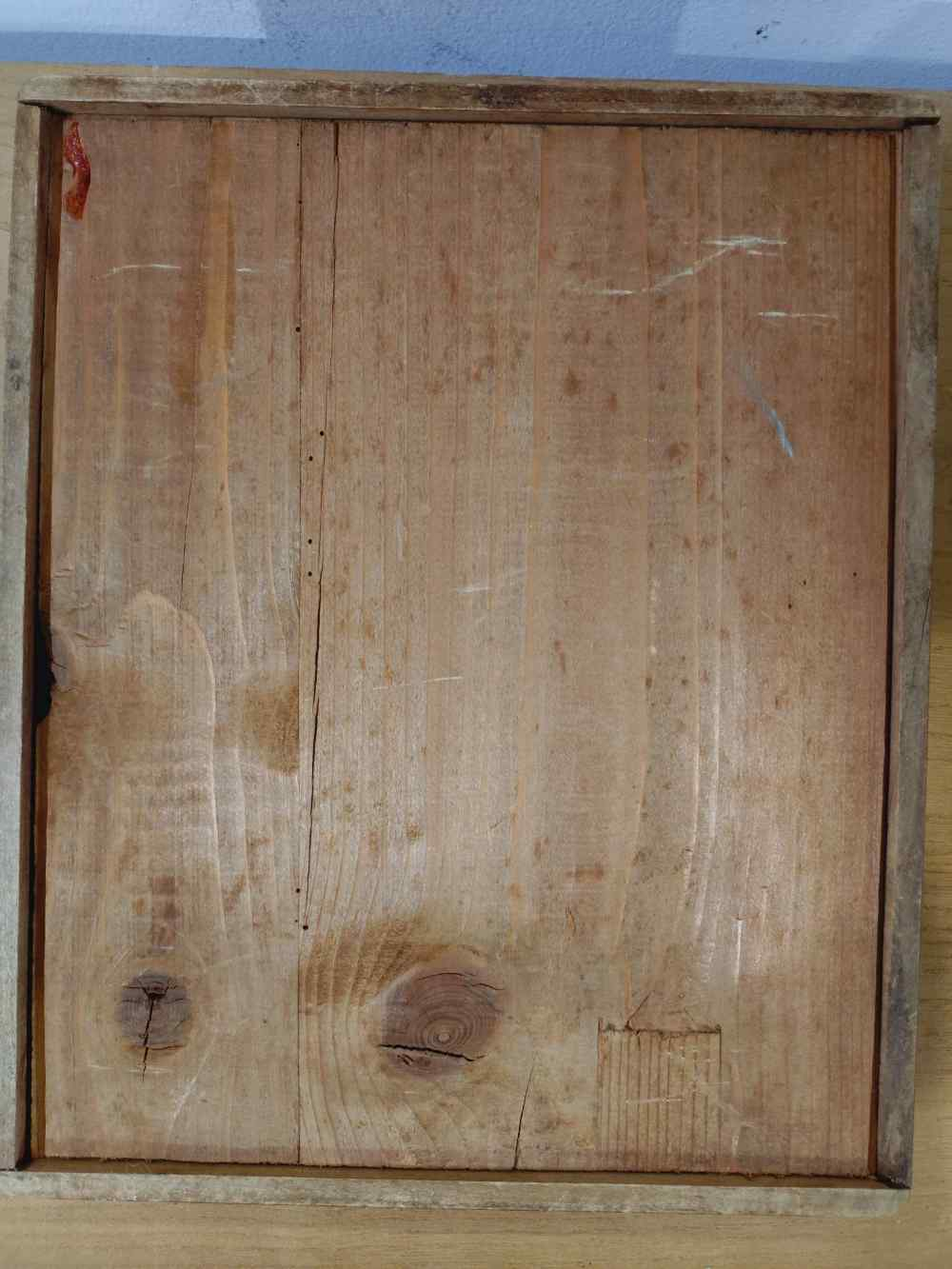 Voir photo 15 de Ancien jeu de sociéte" Le Nain Jaune" en bois. Ancien jeu de sociéte" Le Nain Jaune" en bois. Bon état reconditionné photo 15