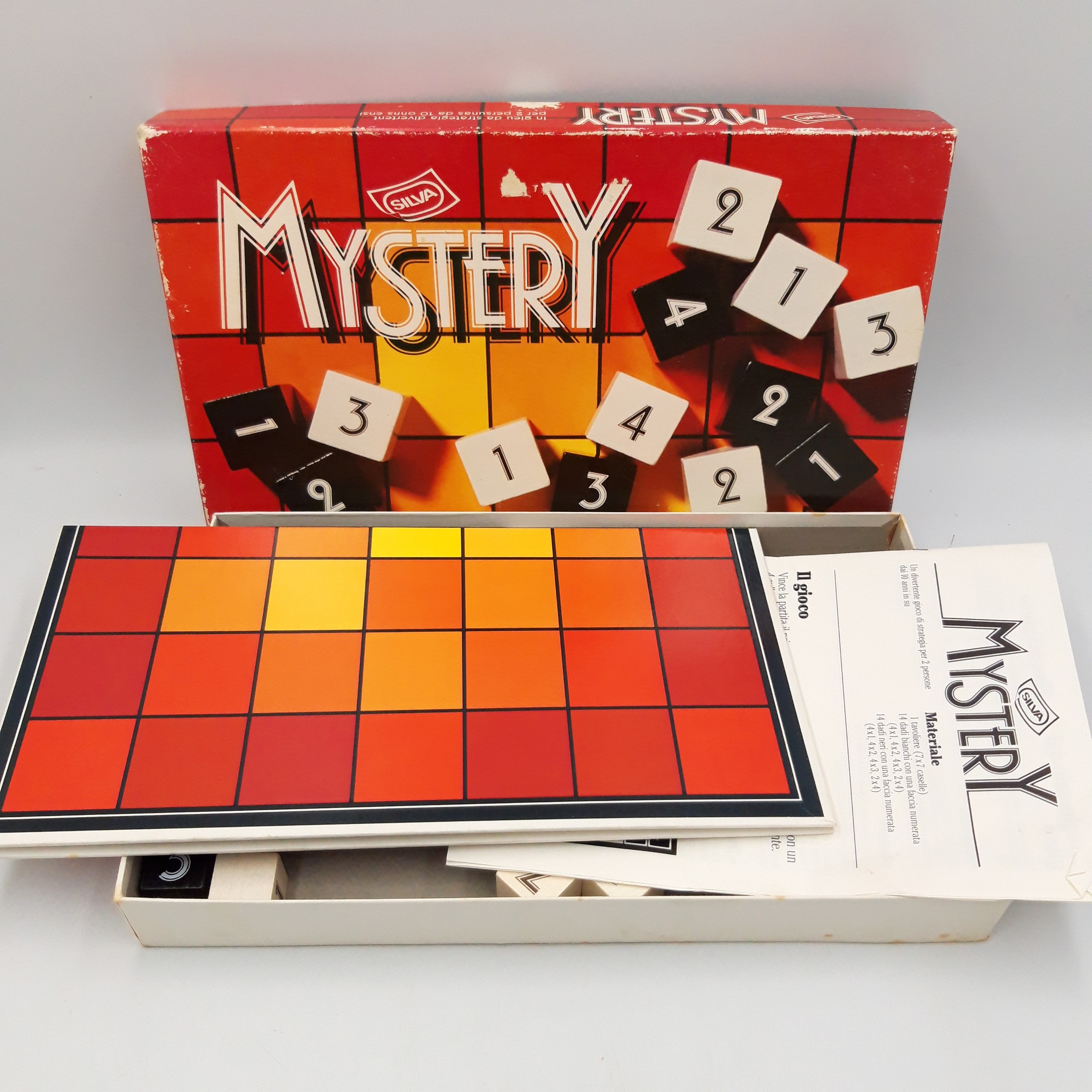 Voir photo 2 de Ancien jeu de société 'Mystery' Silva Ancien jeu de société 'Mystery' Silva Bon état reconditionné photo 2