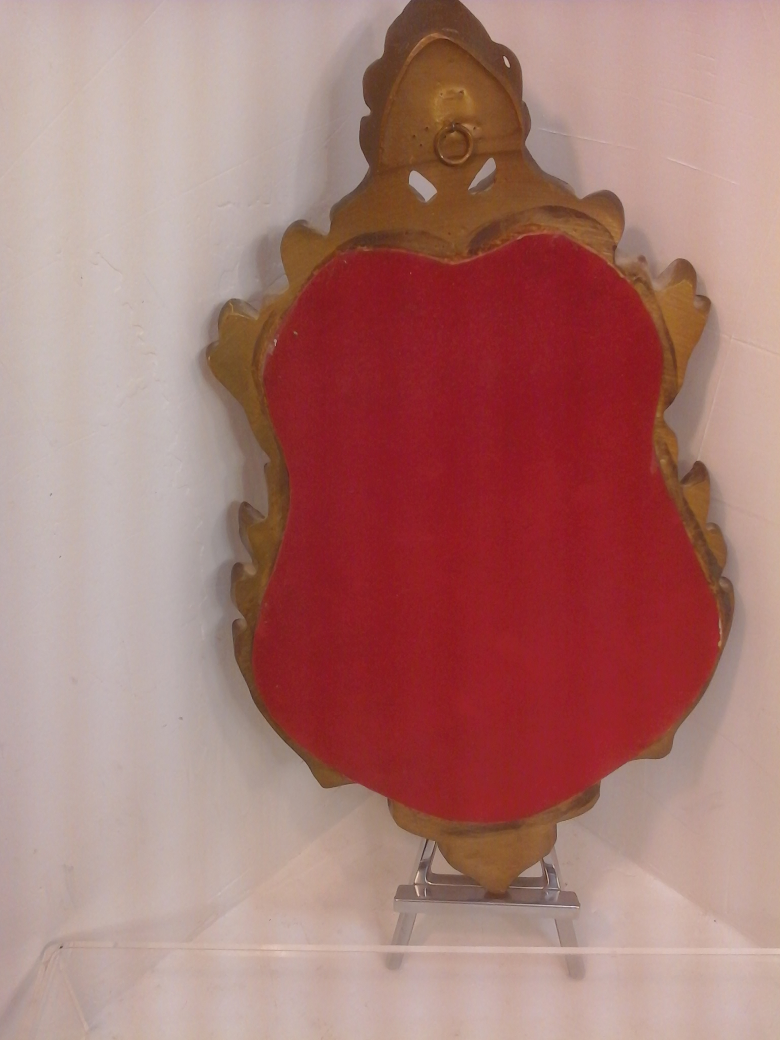 Voir photo 5 de Ancien miroir mural couleur dorée,cadre sculpté Ancien miroir mural couleur dorée,cadre sculpté Très bon état reconditionné photo 5