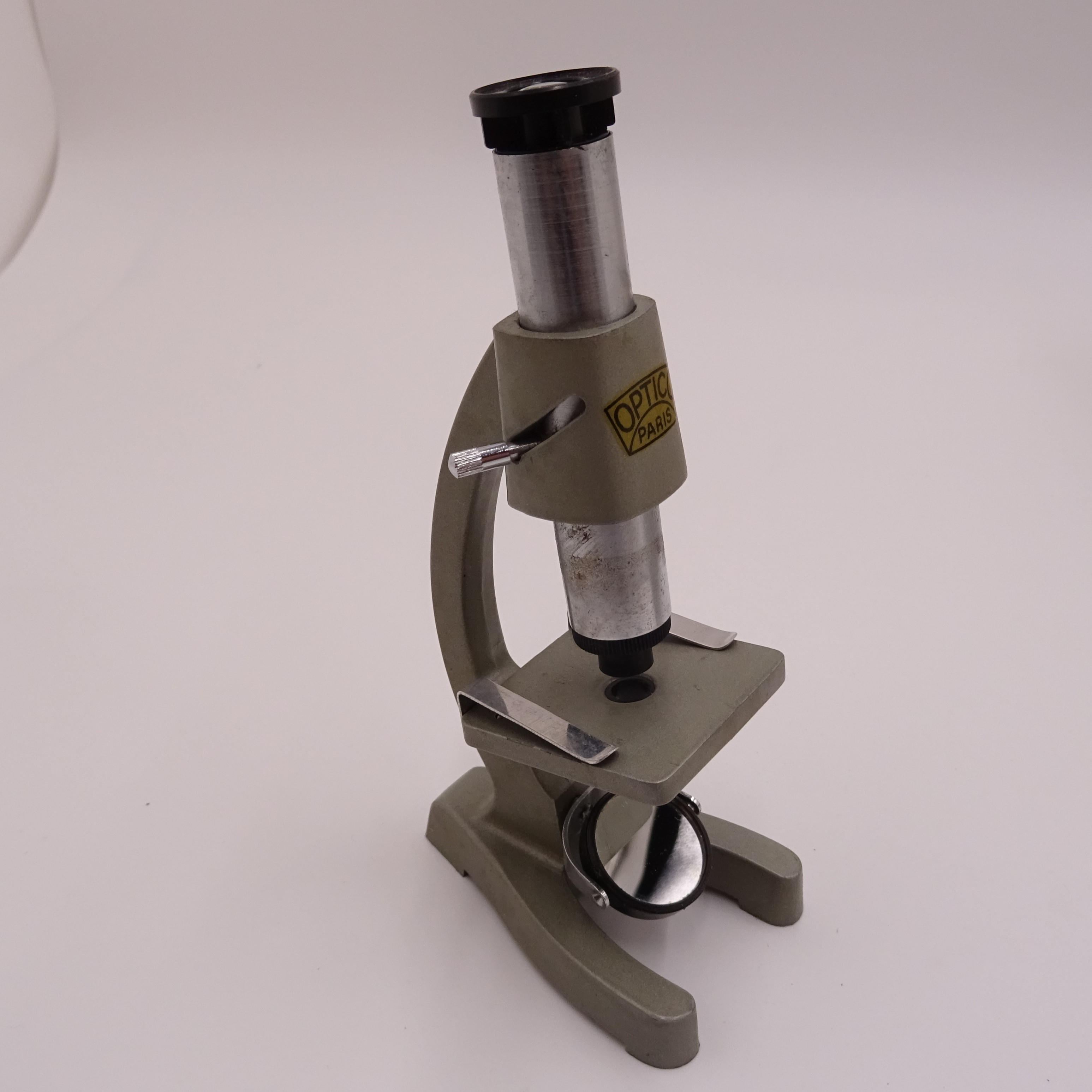 Voir photo 2 de Ancien Petit Microscope Optico 408 Ancien Petit Microscope Optico 408 État correct reconditionné photo 2