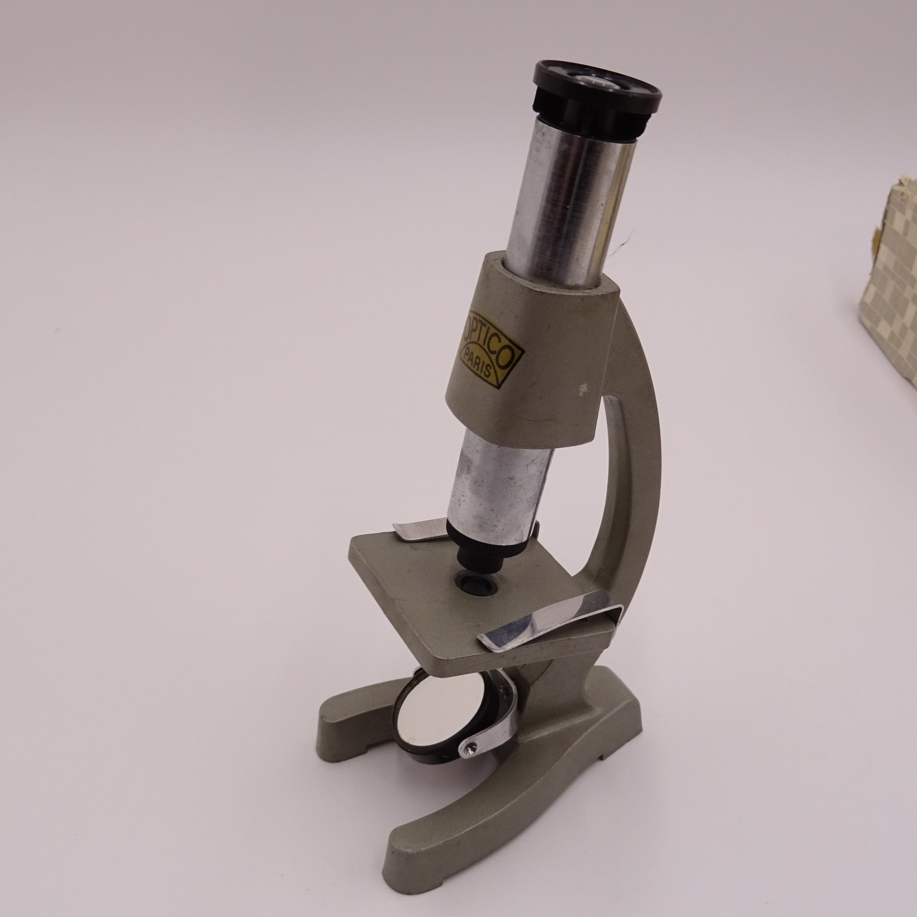 Voir photo 4 de Ancien Petit Microscope Optico 408 Ancien Petit Microscope Optico 408 État correct reconditionné photo 4