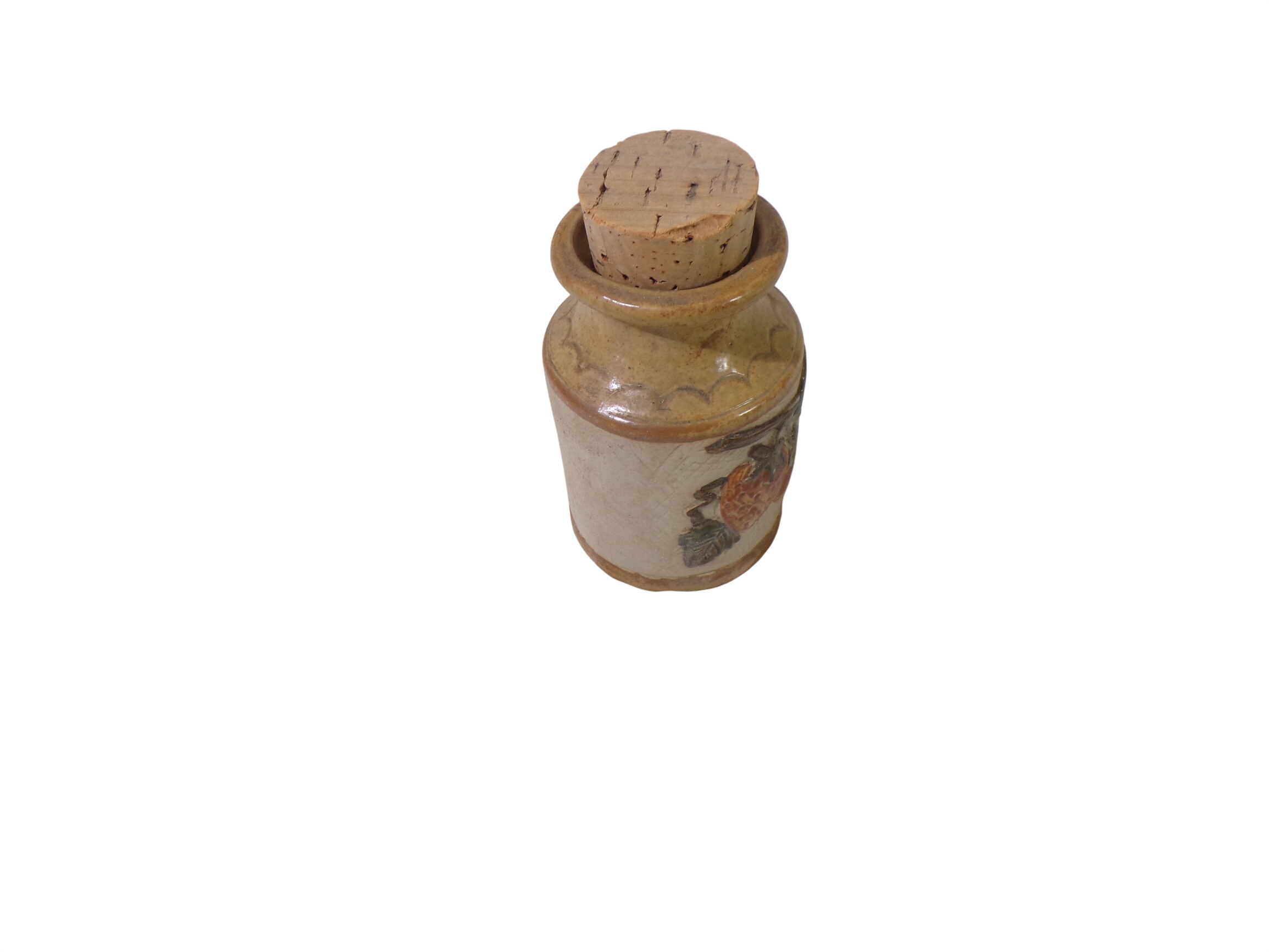 Acheter Ancien petit pot en grès vintage avec bouchon en liège – Décor fruits en relief Très bon état - 15,00 € Ancien petit pot en grès vintage avec bouchon en liège – Décor fruits en relief Très bon état reconditionné disponible sur Label Emmaüs