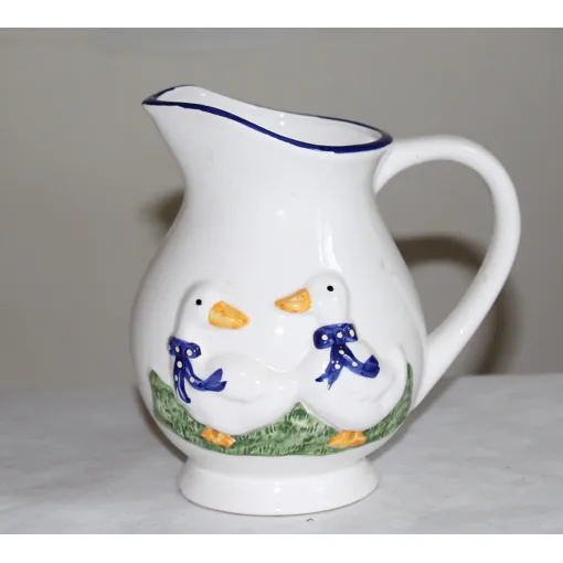 Ancien Pichet Blanc Liseré Bleu Bon état - 12,00 € Ancien Pichet Blanc Liseré Bleu Bon état reconditionné disponible sur Rakuten
