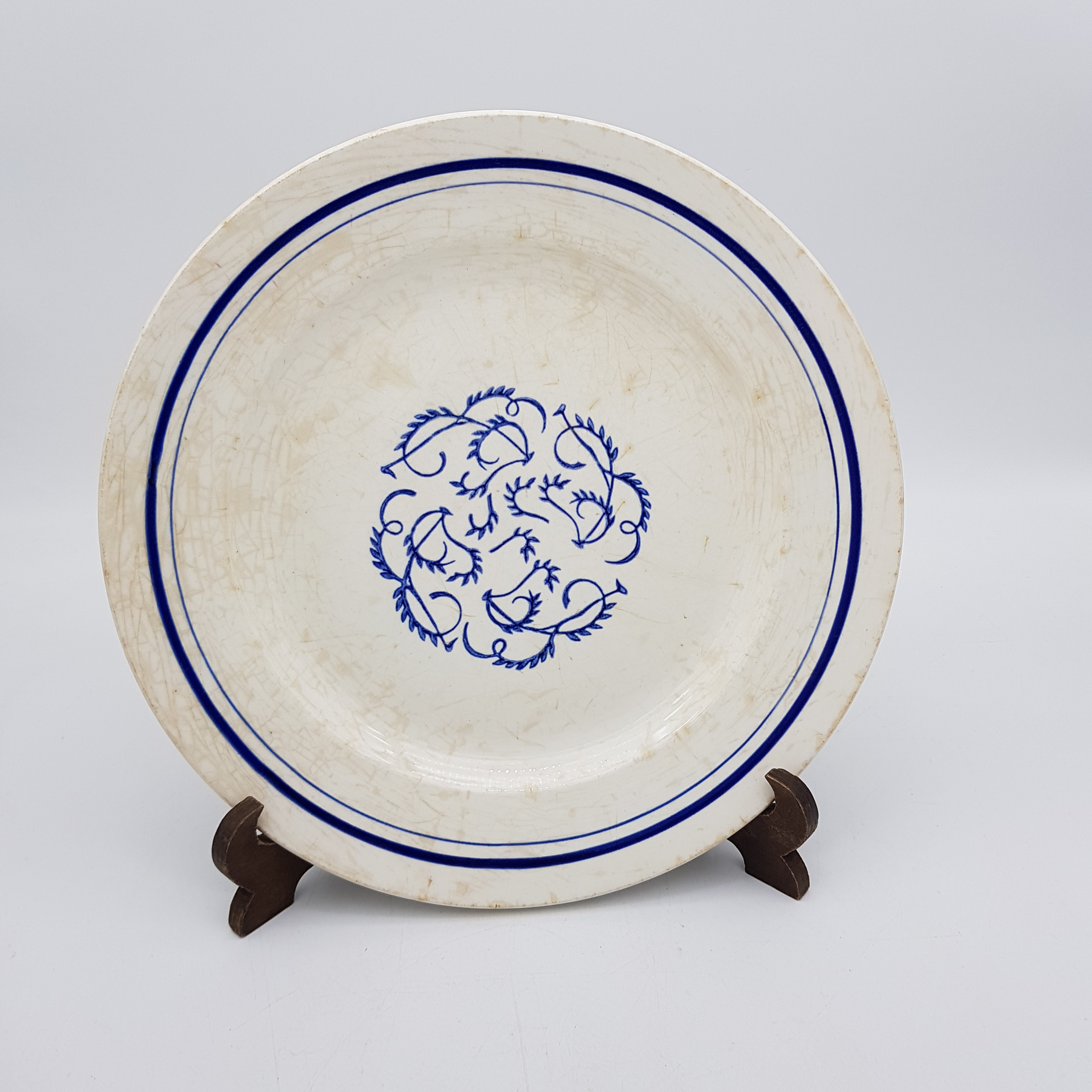 Acheter Ancien Plat Gien Bon état - 10,00 € Ancien Plat Gien Bon état reconditionné disponible sur Label Emmaüs