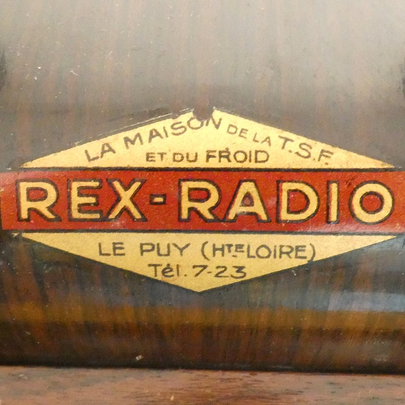 Voir photo 6 de Ancien poste de radio de la marque POINT BLEU pour collectionneur Ancien poste de radio de la marque POINT BLEU pour collectionneur Bon état reconditionné photo 6