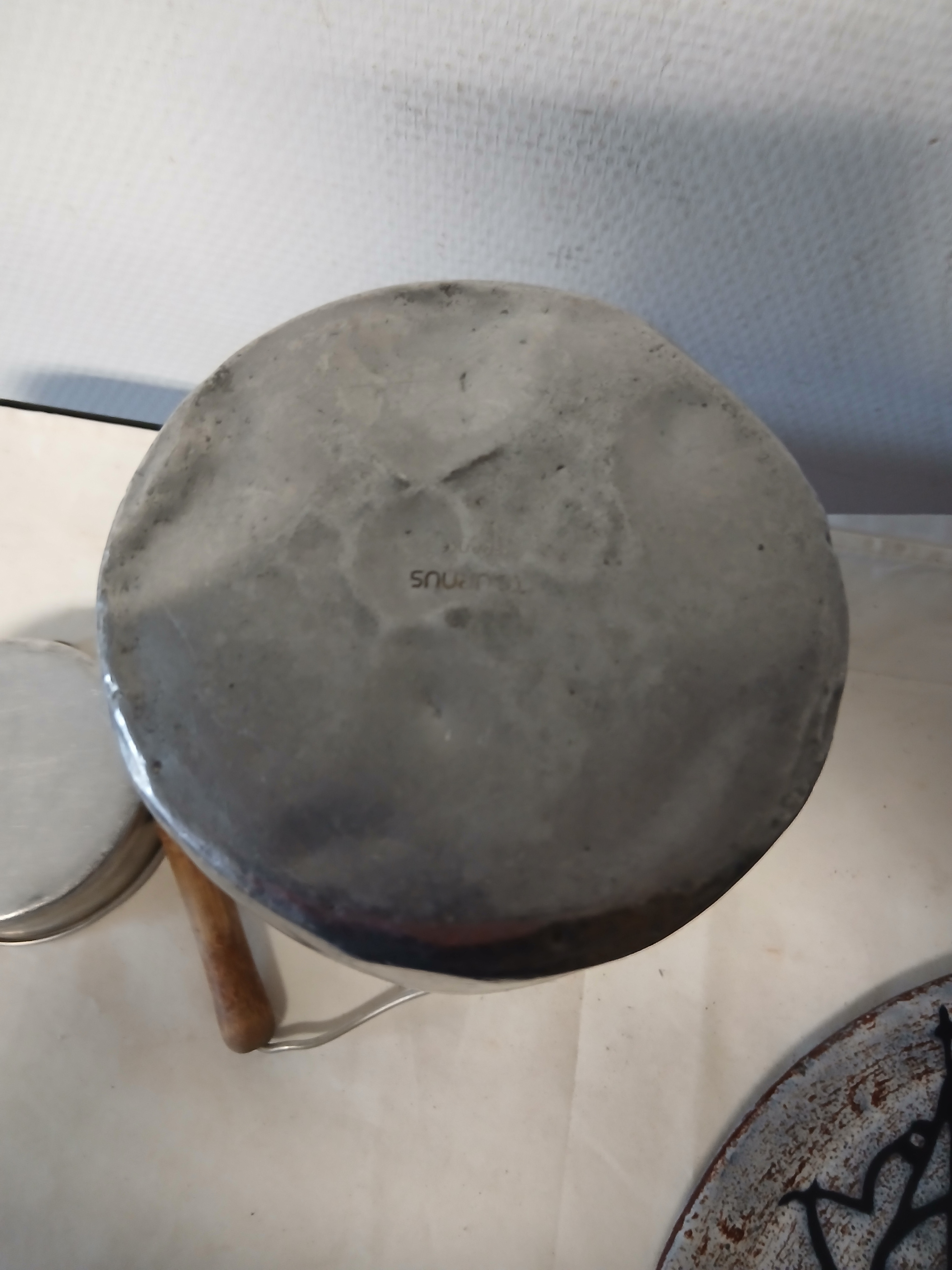 Voir photo 5 de Ancien pot à lait en aluminium. Ancien pot à lait en aluminium. Bon état reconditionné photo 5