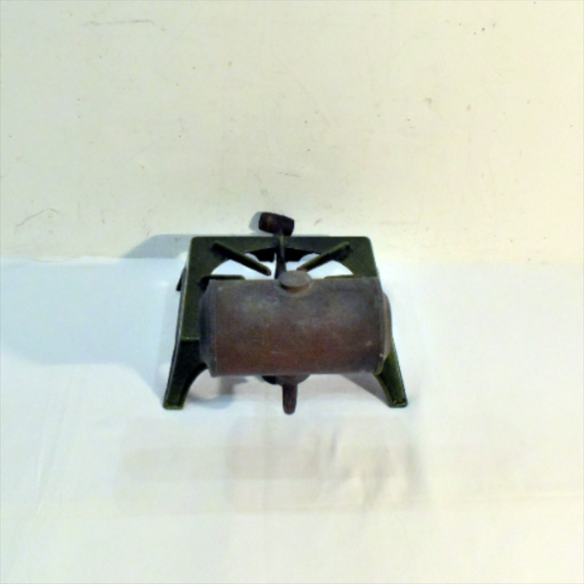 Voir photo 15 de Ancien Réchaud de Cuisine - Matador™ - Cuivre & Fonte Emaillée Numérotée Ancien Réchaud de Cuisine - Matador™ - Cuivre & Fonte Emaillée Numérotée État correct reconditionné photo 15