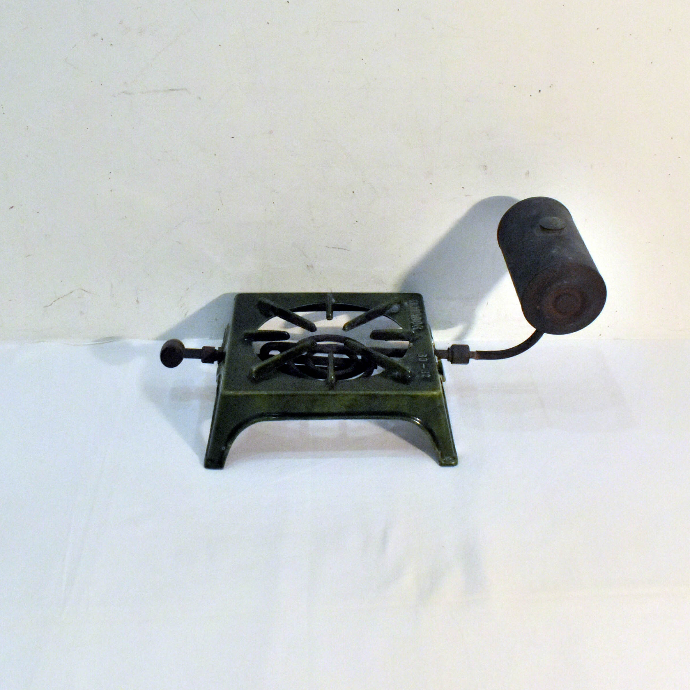 Voir photo 3 de Ancien Réchaud de Cuisine - Matador™ - Cuivre & Fonte Emaillée Numérotée Ancien Réchaud de Cuisine - Matador™ - Cuivre & Fonte Emaillée Numérotée État correct reconditionné photo 3