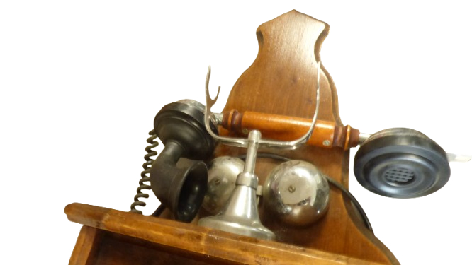 Voir photo 5 de Ancien téléphone décoratif SAWA en bois - modèle baron (non testé) Ancien téléphone décoratif SAWA en bois - modèle baron (non testé) Bon état reconditionné photo 5