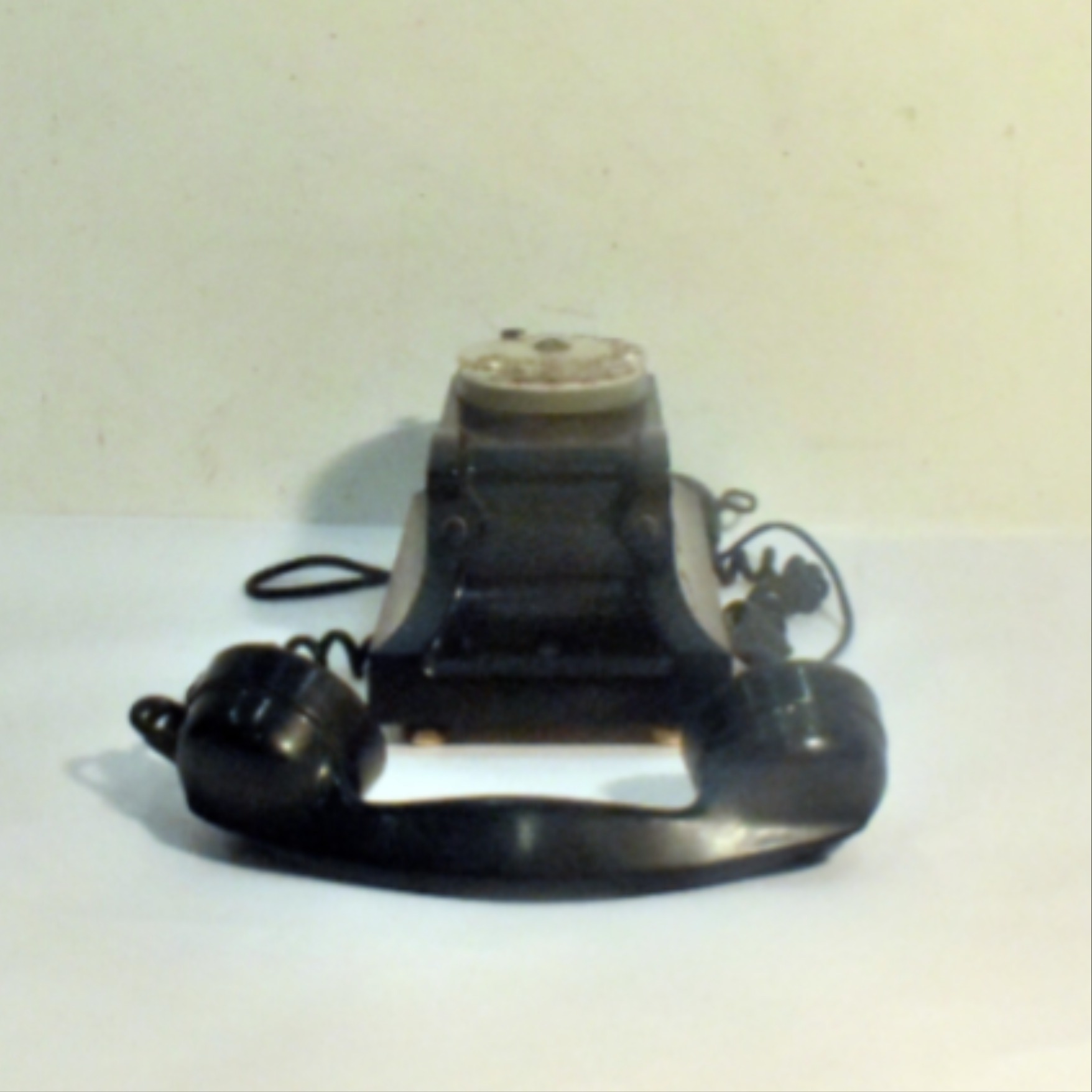 Voir photo 25 de Ancien Téléphone Mural BCI Incomplet - Postes & Télégraphes - Bakélite Ancien Téléphone Mural BCI Incomplet - Postes & Télégraphes - Bakélite Bon état reconditionné photo 25