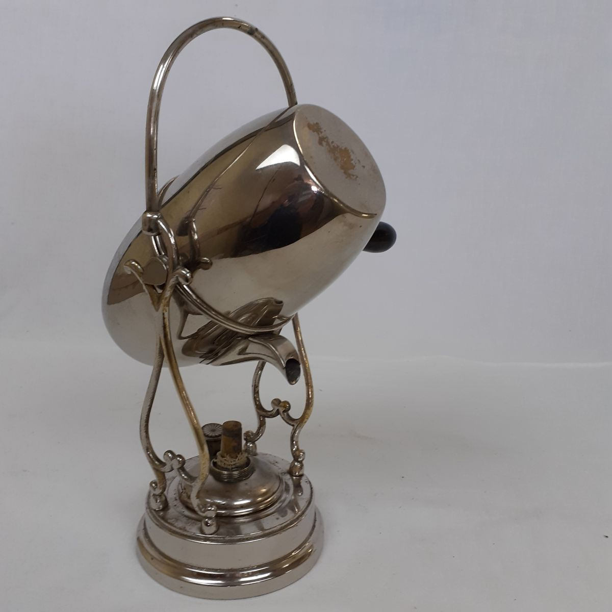 Voir photo 2 de Ancienne cafetière à bascule - art déco années 20 - estampille LC - Bruleur à alcool. Ancienne cafetière à bascule - art déco années 20 - estampille LC - Bruleur à alcool. Très bon état reconditionné photo 2