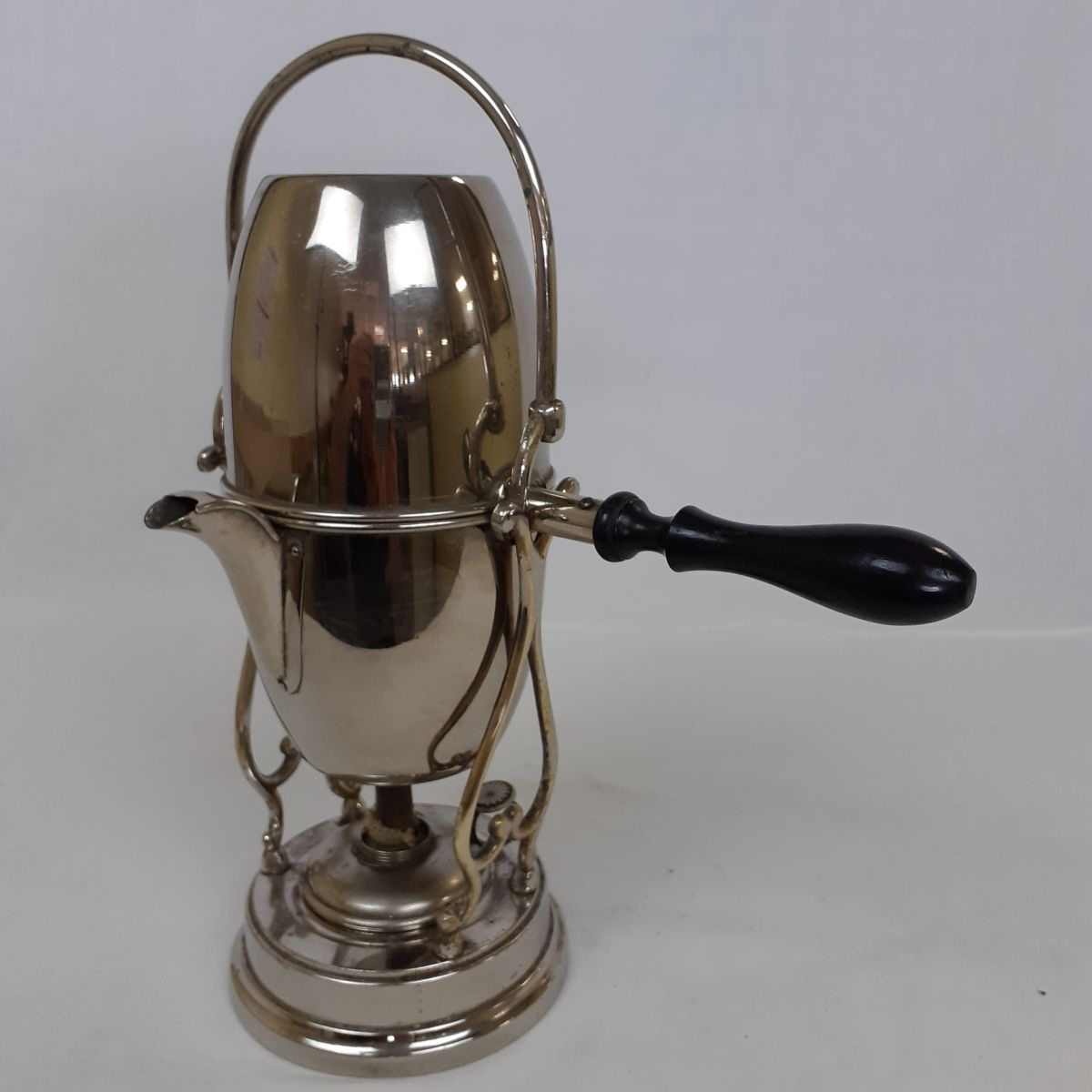 Voir photo 9 de Ancienne cafetière à bascule - art déco années 20 - estampille LC - Bruleur à alcool. Ancienne cafetière à bascule - art déco années 20 - estampille LC - Bruleur à alcool. Très bon état reconditionné photo 9