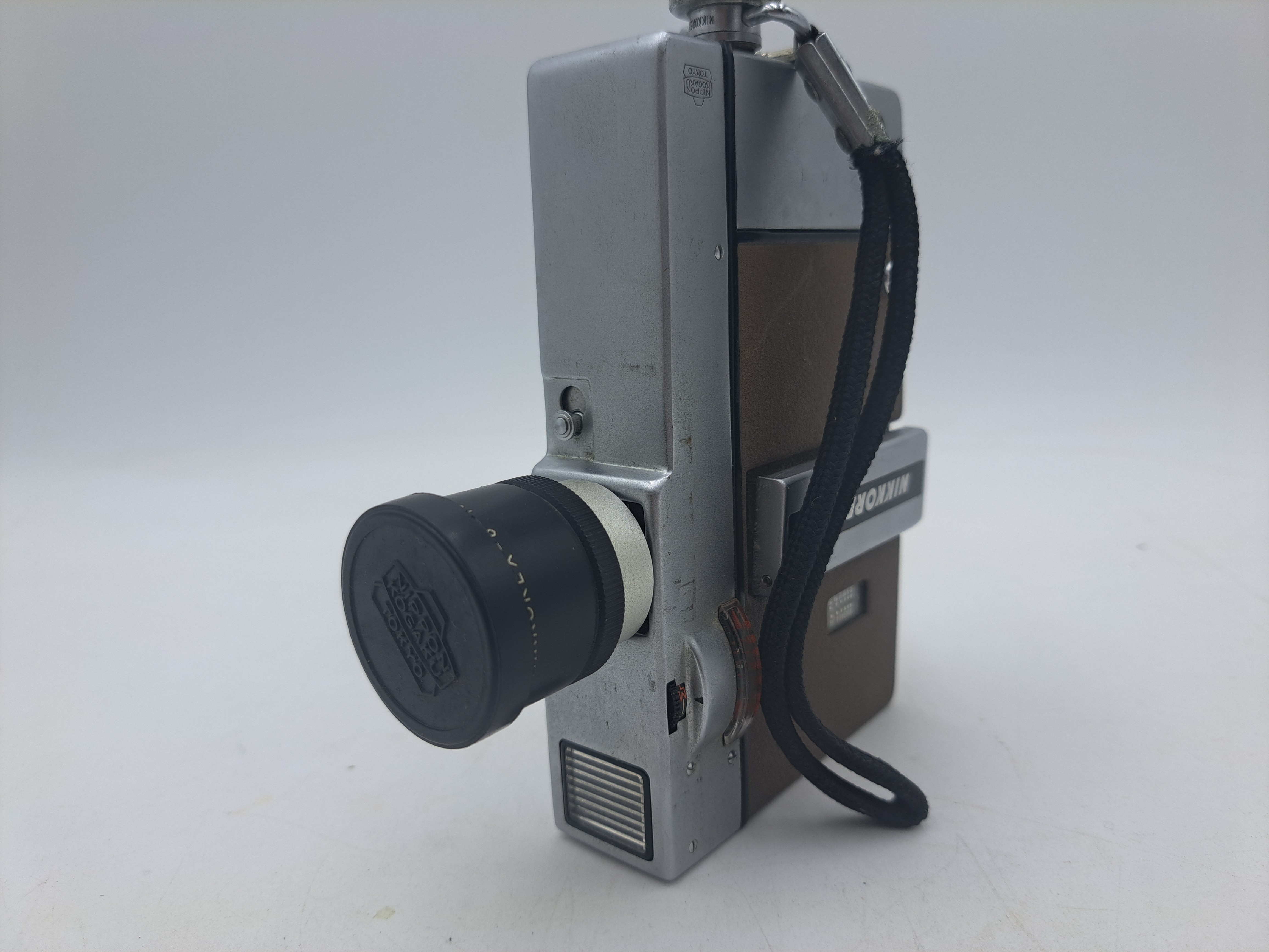 Voir photo 3 de Ancienne camera nikkorex-8 avec objectif Ancienne camera nikkorex-8 avec objectif État correct reconditionné photo 3