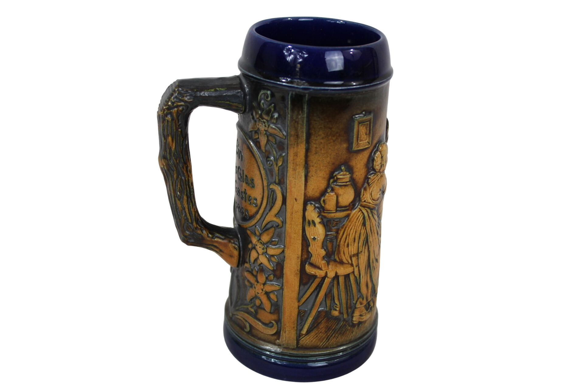 Acheter Ancienne chope à bière allemande Très bon état - 10,50 € Ancienne chope à bière allemande Très bon état reconditionné disponible sur Label Emmaüs