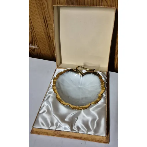 Ancienne Coupelle Vide Poche Feuille En Porcelaine De Limoges Blanc Et Or Areor occasion reconditionné disponible sur Rakuten