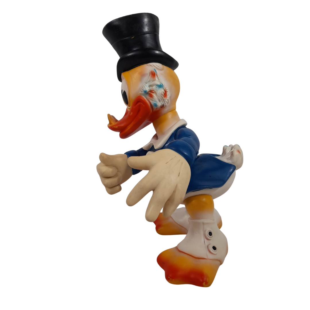 Voir photo 4 de Ancienne grande figurine pouët Picsou 38 cm – Ledraplastic – Années 60/70 Ancienne grande figurine pouët Picsou 38 cm – Ledraplastic – Années 60/70 Bon état reconditionné photo 4