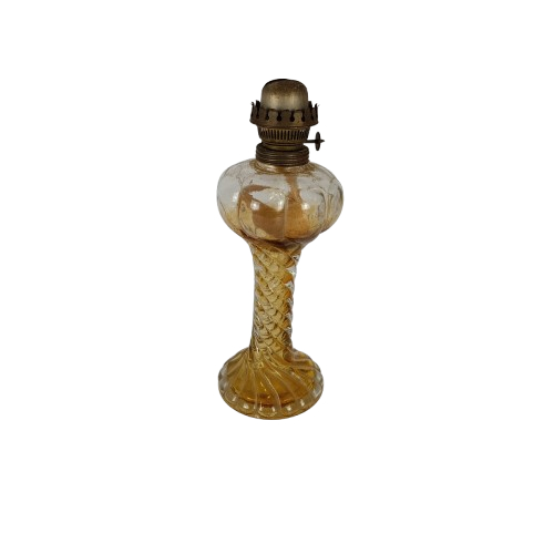 Voir photo 3 de Ancienne lampe à pétrole en verre couleur doré Ancienne lampe à pétrole en verre couleur doré État correct reconditionné photo 3
