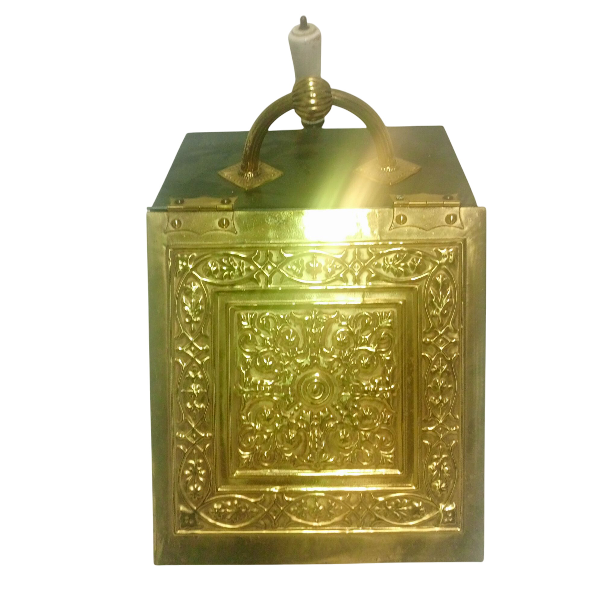 Acheter Ancienne lampe État correct - 75,00 € Ancienne lampe État correct reconditionné disponible sur Label Emmaüs