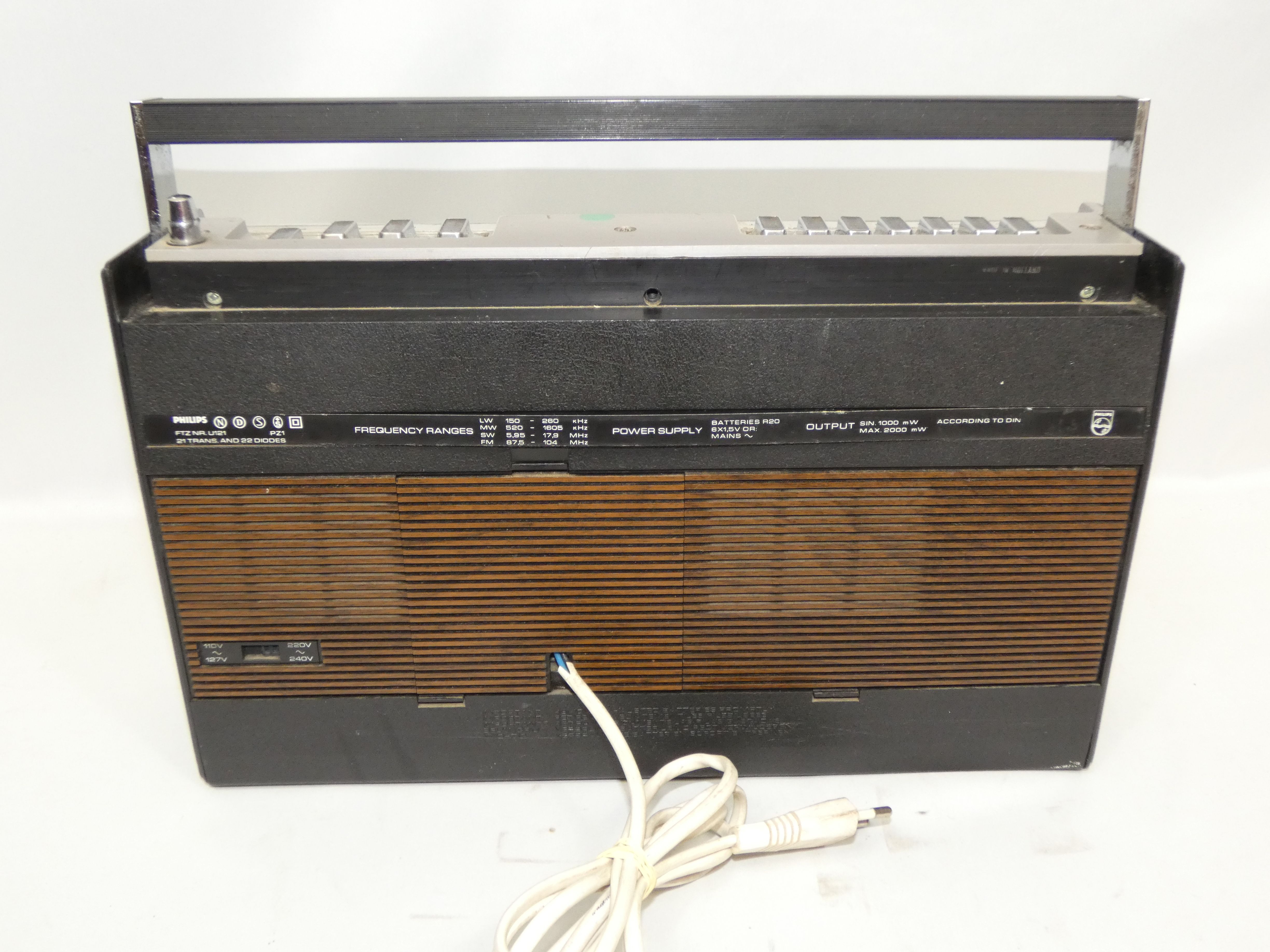 Voir photo 10 de Ancienne radio cassette PHILIPS RR 522 Ancienne radio cassette PHILIPS RR 522 Bon état reconditionné photo 10