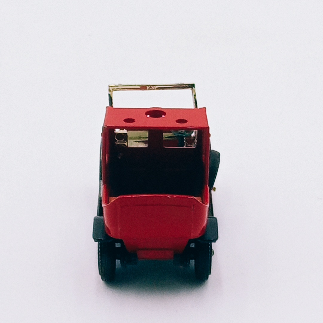Voir photo 3 de Ancienne voiture miniature, "1907 Unic Taxi" - Matchbox Ancienne voiture miniature, "1907 Unic Taxi" - Matchbox Bon état reconditionné photo 3