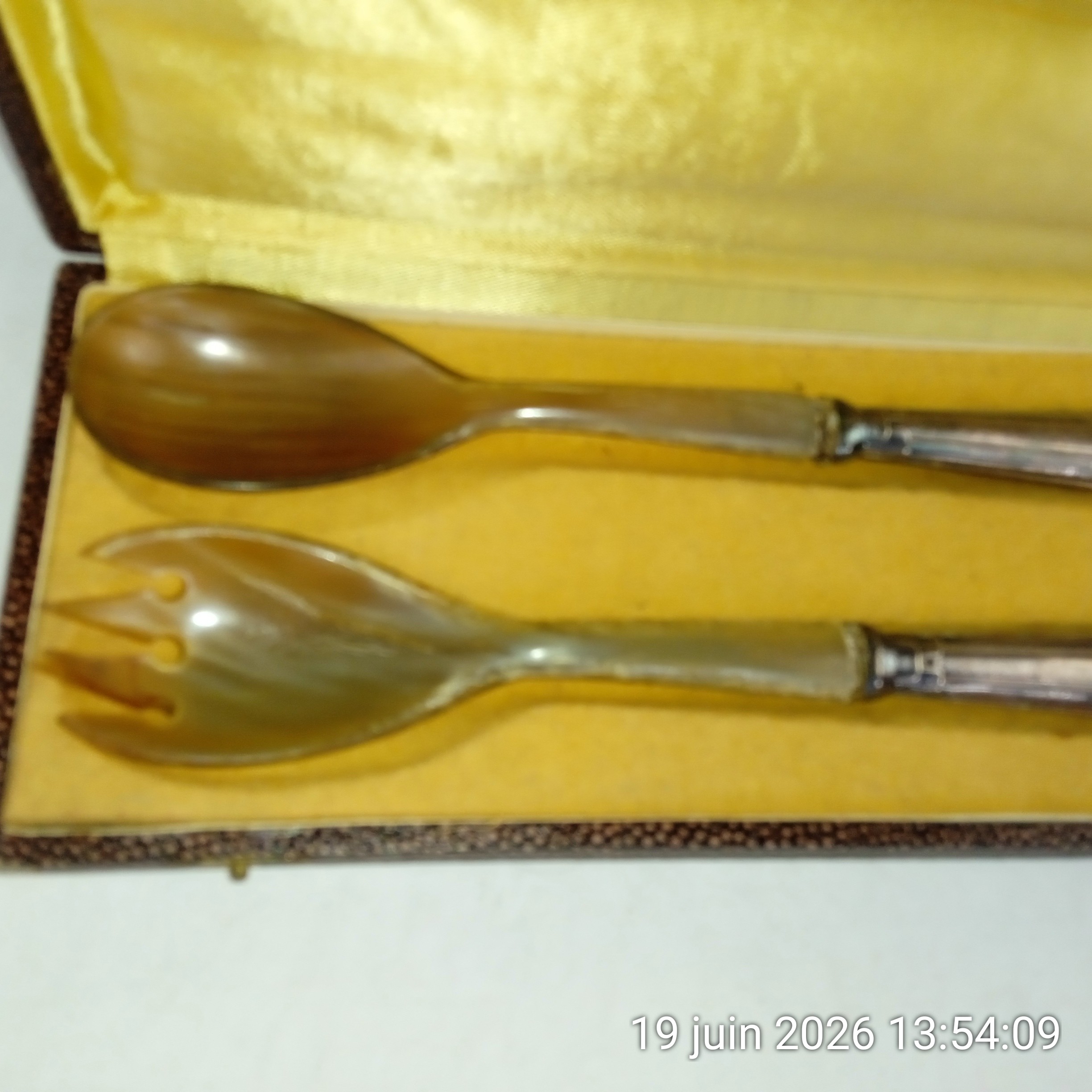 Voir photo 3 de Anciens couverts à salade en argent et corne Art déco Anciens couverts à salade en argent et corne Art déco Bon état reconditionné photo 3