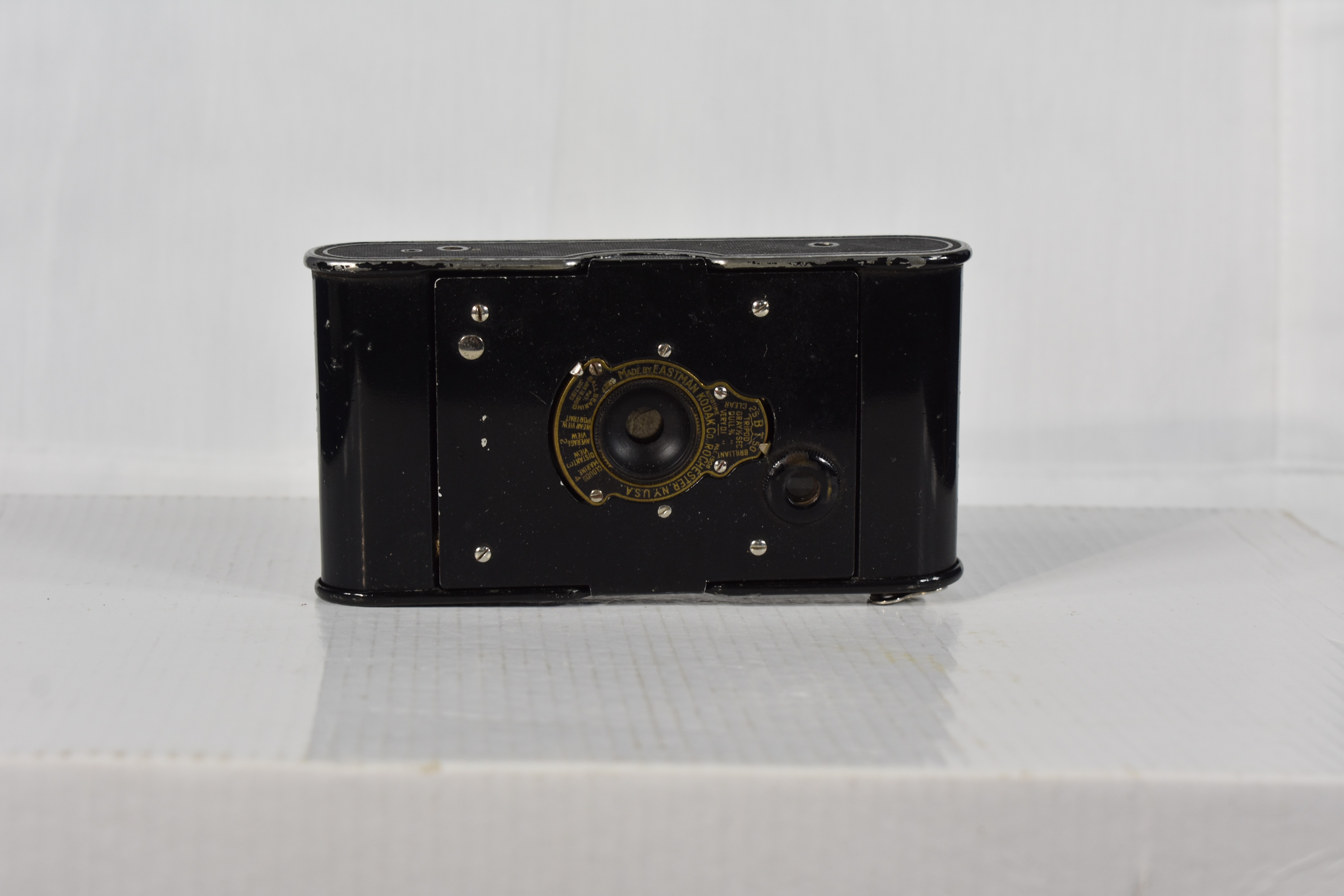 Appareil photo ancien KODAK EASTMAN - Long 12, larg 6 Haut 2.5 cm état correct - 45,00 € Appareil photo ancien KODAK EASTMAN - Long 12, larg 6 Haut 2.5 cm état correct reconditionné disponible sur Label Emmaüs