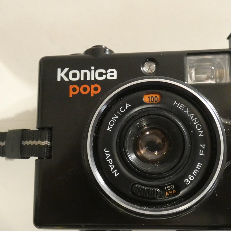 Voir photo 4 de Appareil photo argentique 24x36 avec flash KONICA POP Appareil photo argentique 24x36 avec flash KONICA POP bon état reconditionné photo 4