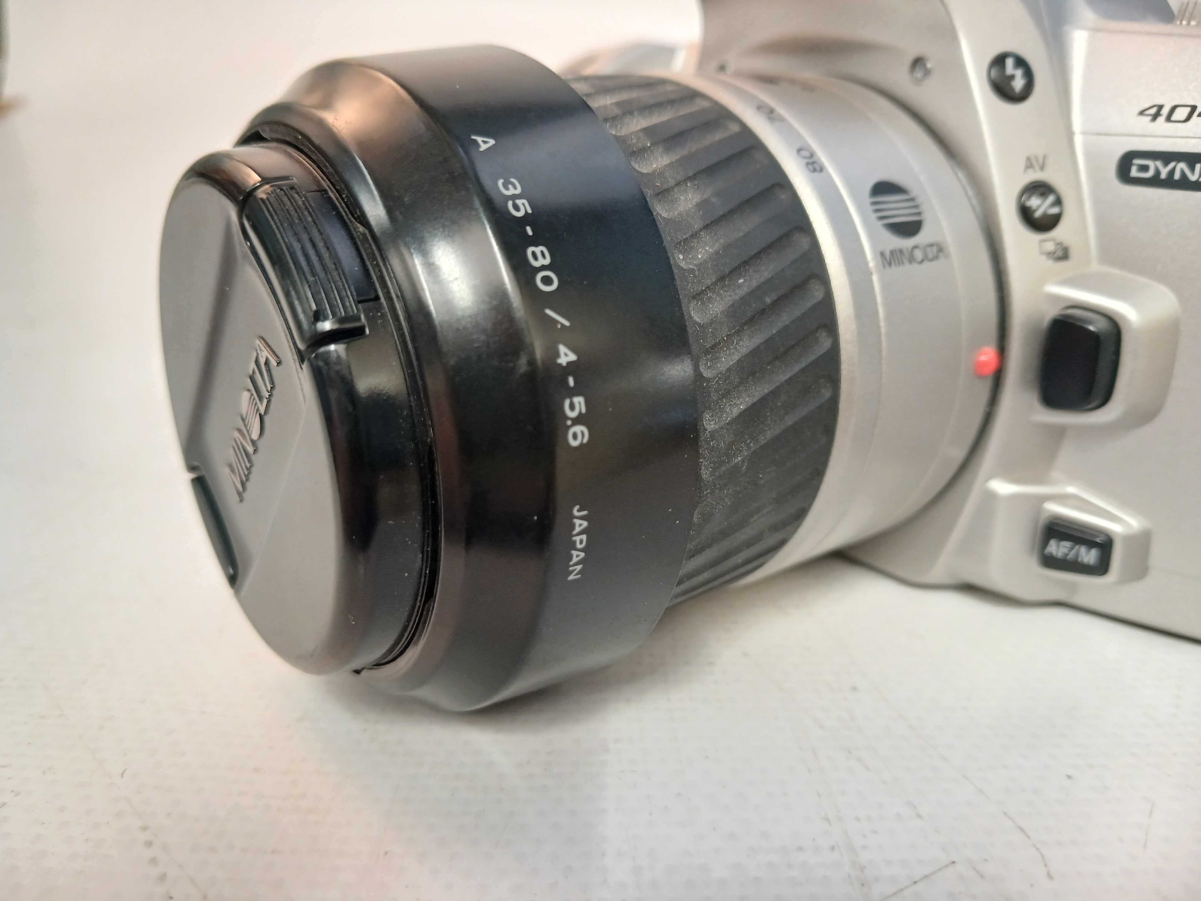 Voir photo 4 de Appareil photo argentique Minolta Dynax 404si Appareil photo argentique Minolta Dynax 404si bon état reconditionné photo 4