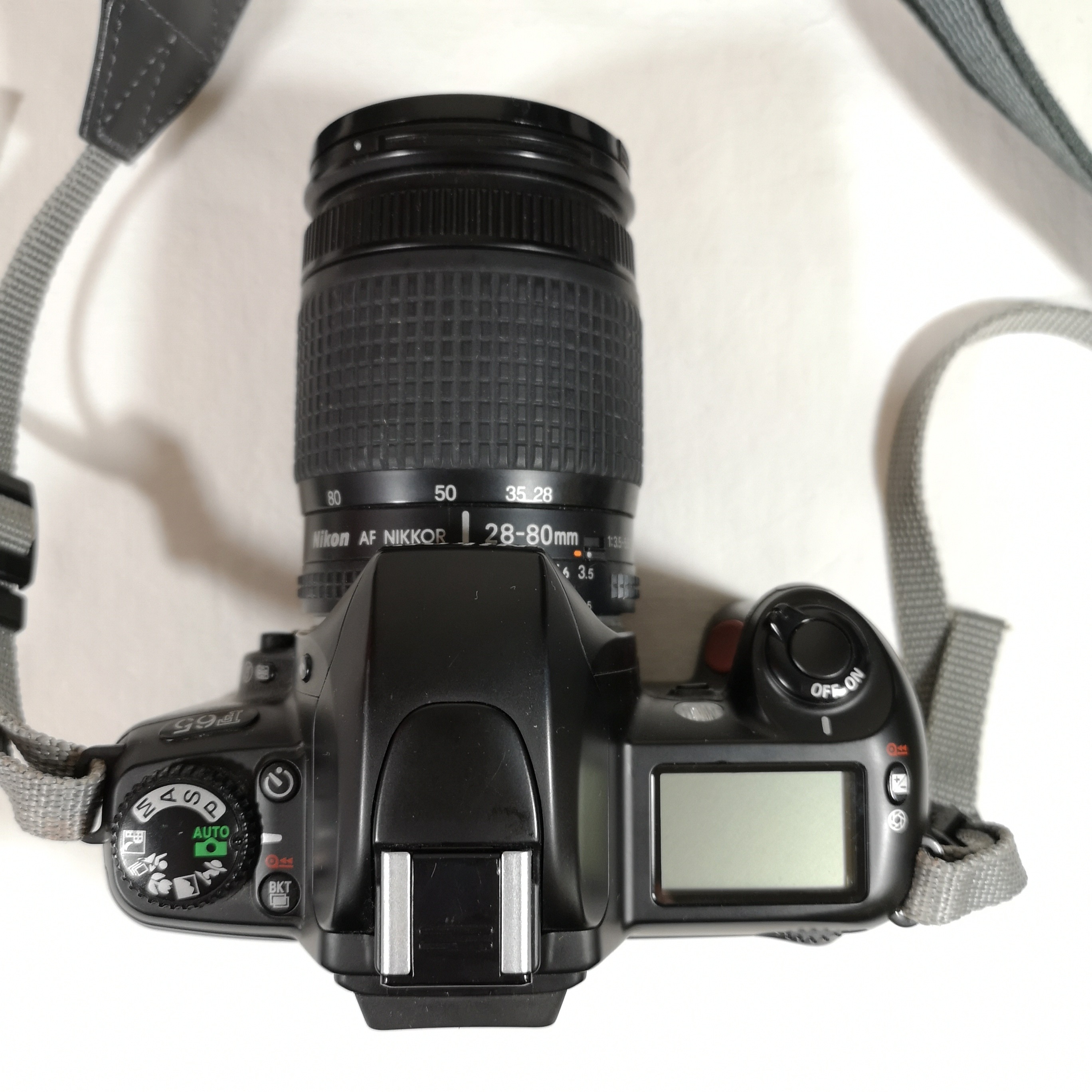 Voir photo 4 de Appareil photo argentique NIKON F65 Reflex 28-80mm Appareil photo argentique NIKON F65 Reflex 28-80mm Très bon état reconditionné photo 4