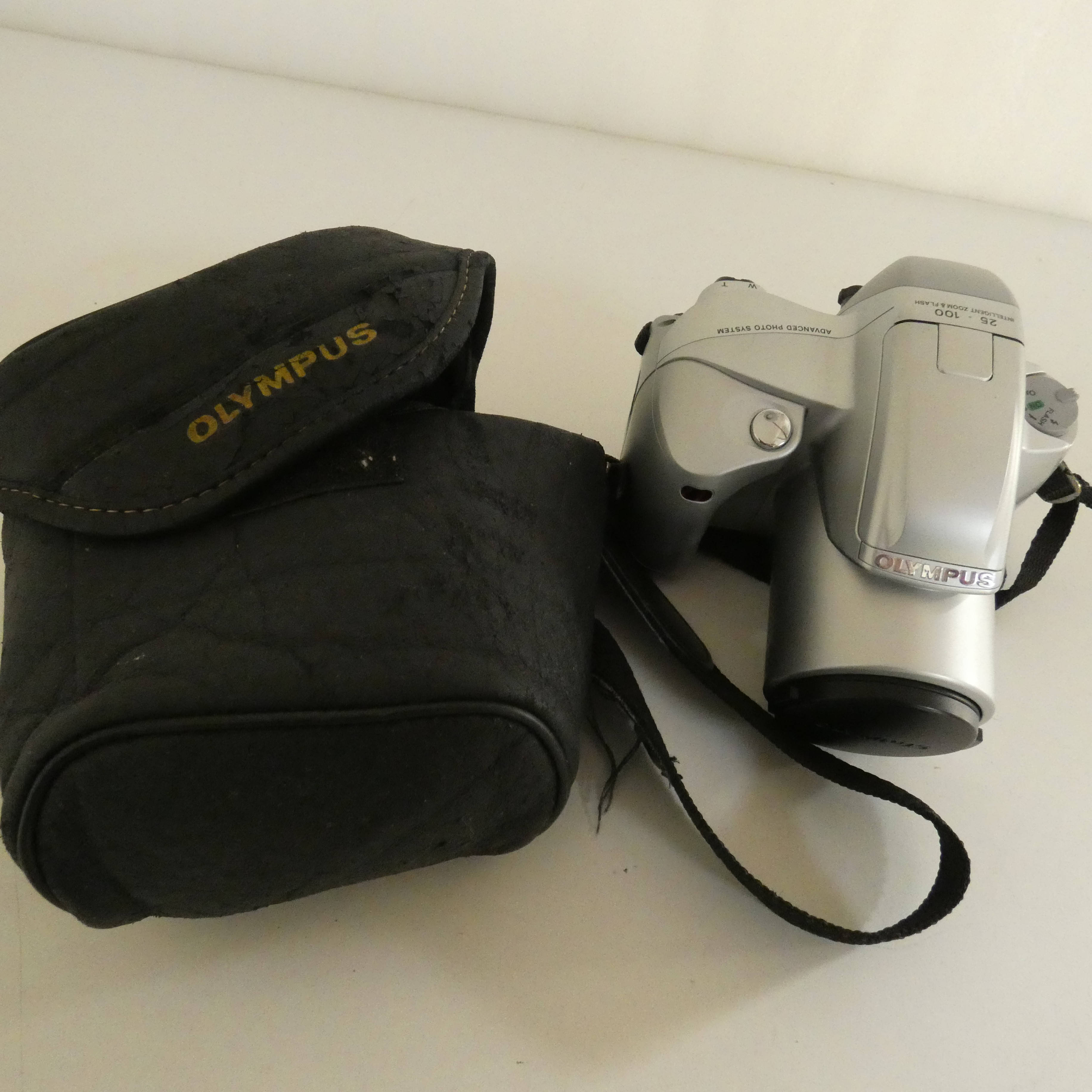 Voir photo 5 de Appareil photo argentique Olympus Centurion S Appareil photo argentique Olympus Centurion S reconditionné photo 5
