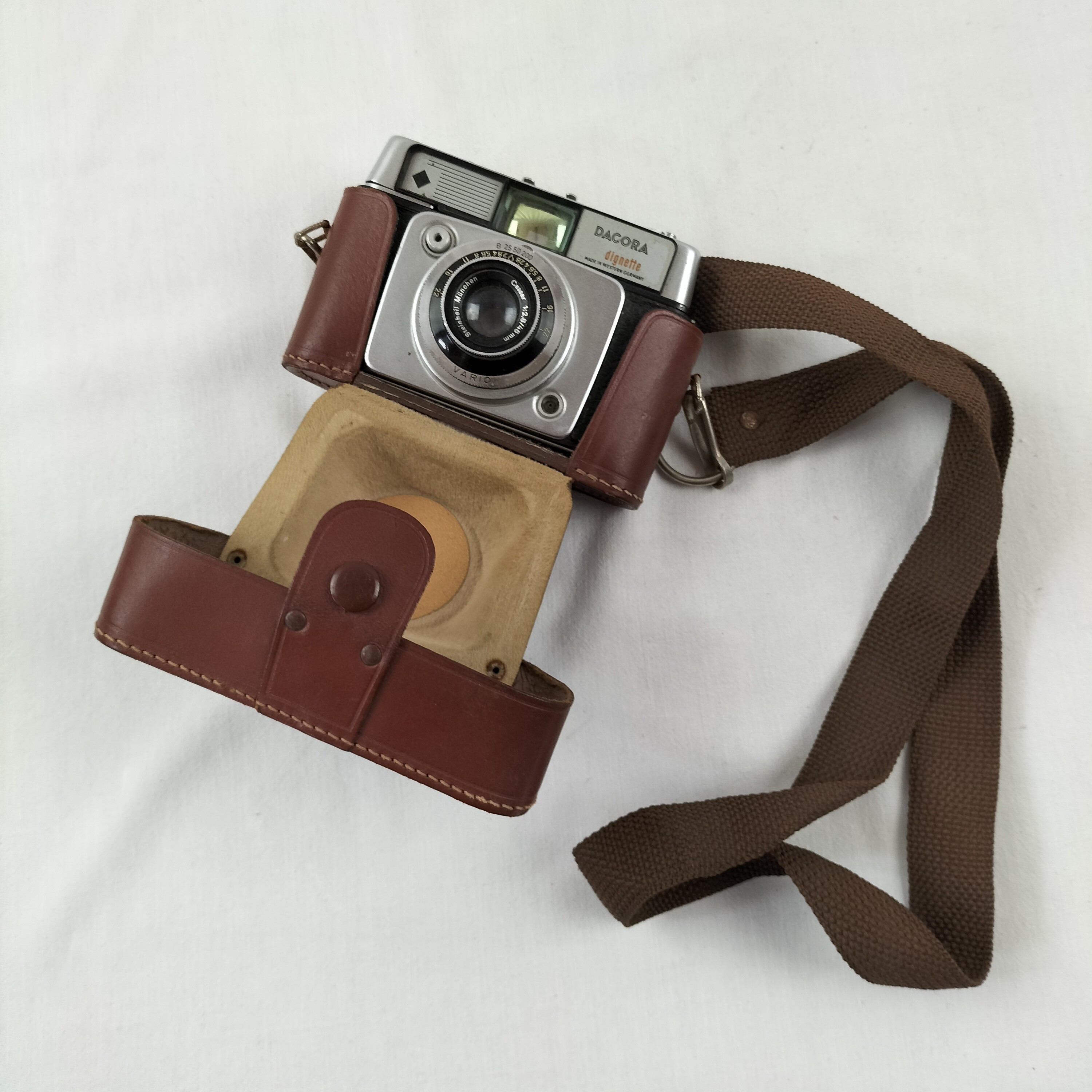 Voir photo 6 de Appareil photo caméra vintage DACORA Dignette Appareil photo caméra vintage DACORA Dignette Bon état reconditionné photo 6