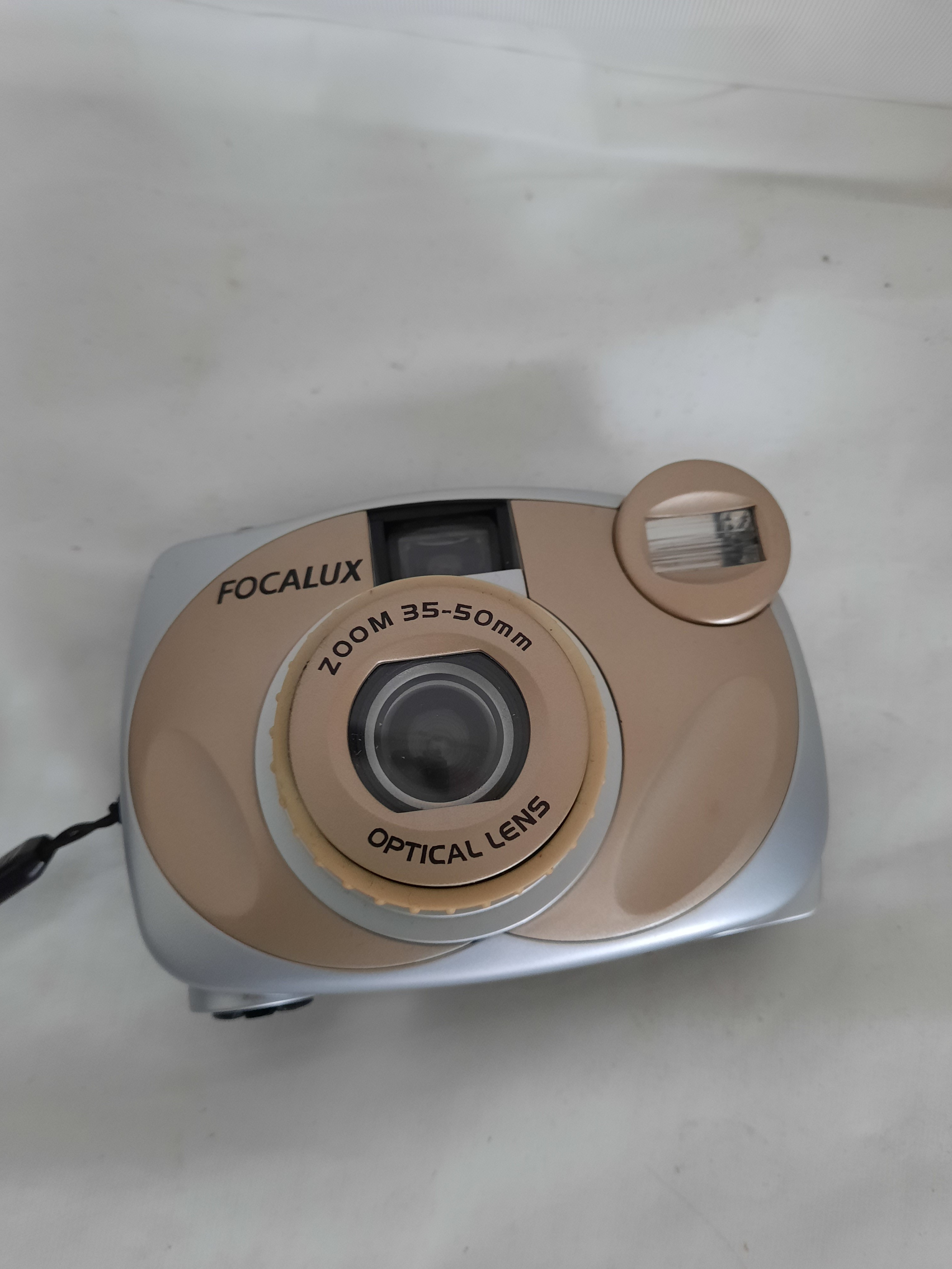 Voir photo 4 de Appareil photo focalux appareil photo vintage - Photo, audio Appareil photo focalux appareil photo vintage - Photo, audio état correct reconditionné photo 4