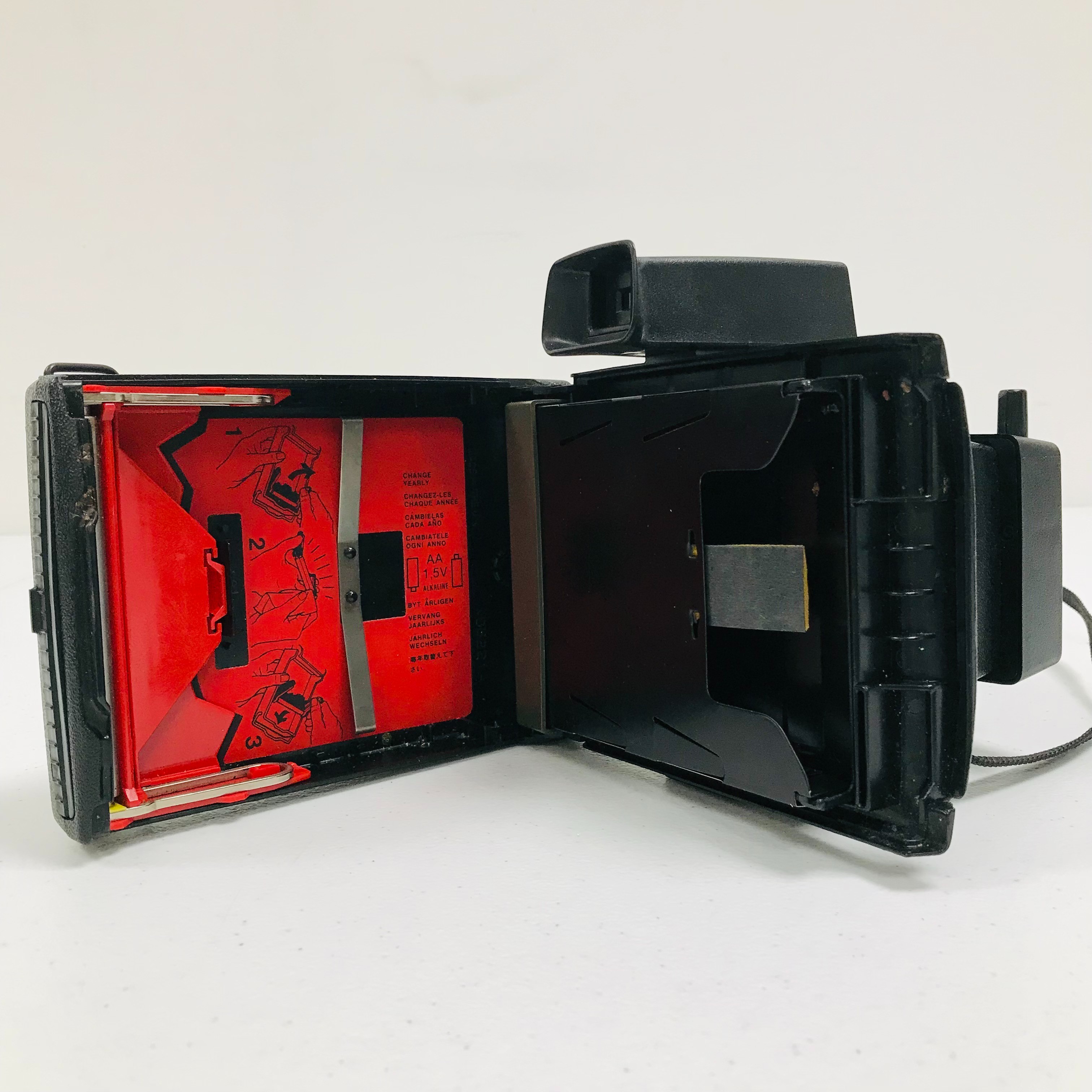 Voir photo 8 de Appareil Photo instantané Vintage POLAROID EE44 Appareil Photo instantané Vintage POLAROID EE44 Bon état reconditionné photo 8