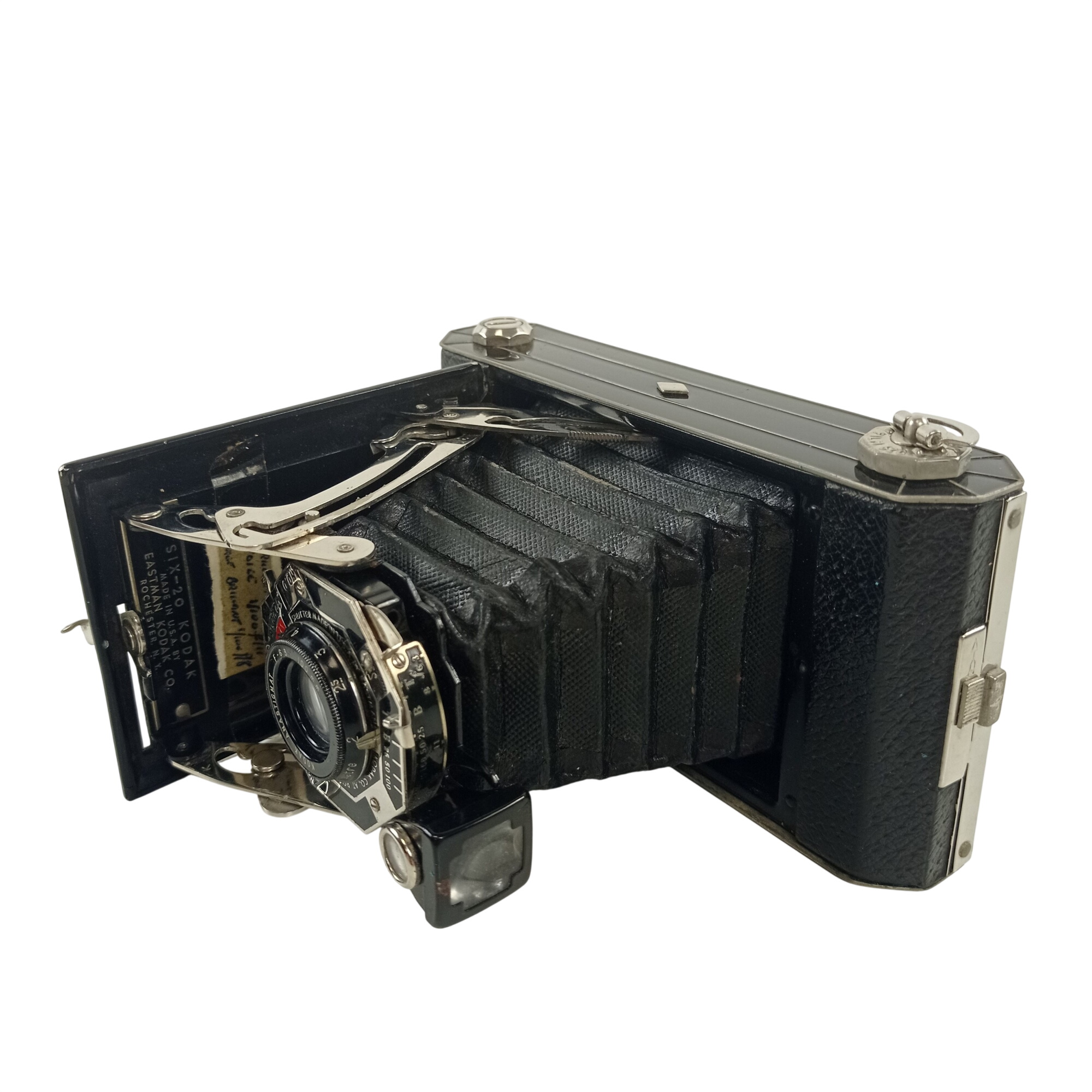 Appareil photo Kodak Anastigmat Bon état - 20,00 € Appareil photo Kodak Anastigmat Bon état reconditionné disponible sur Label Emmaüs