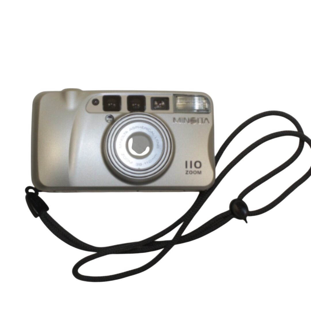 Appareil photo Minolta 110 zoom très bon état - 30,00 € Appareil photo Minolta 110 zoom très bon état reconditionné disponible sur Label Emmaüs