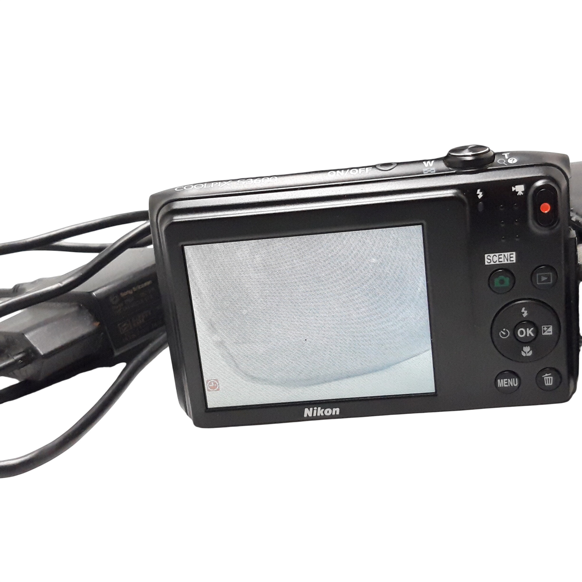 Appareil photo Nikon 4.5-36.0 MM 1 :3.7-6.6 Bon état - 84,00 € Appareil photo Nikon 4.5-36.0 MM 1 :3.7-6.6 Bon état reconditionné disponible sur Label Emmaüs