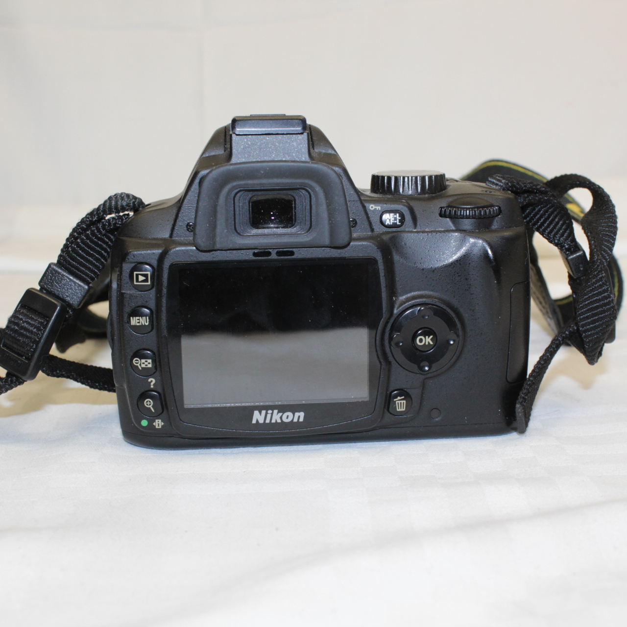 Voir photo 3 de Appareil photo Nikon D60 avec trois objectifs | Dero Appareil photo Nikon D60 avec trois objectifs Très bon état reconditionné photo 3 | Dero