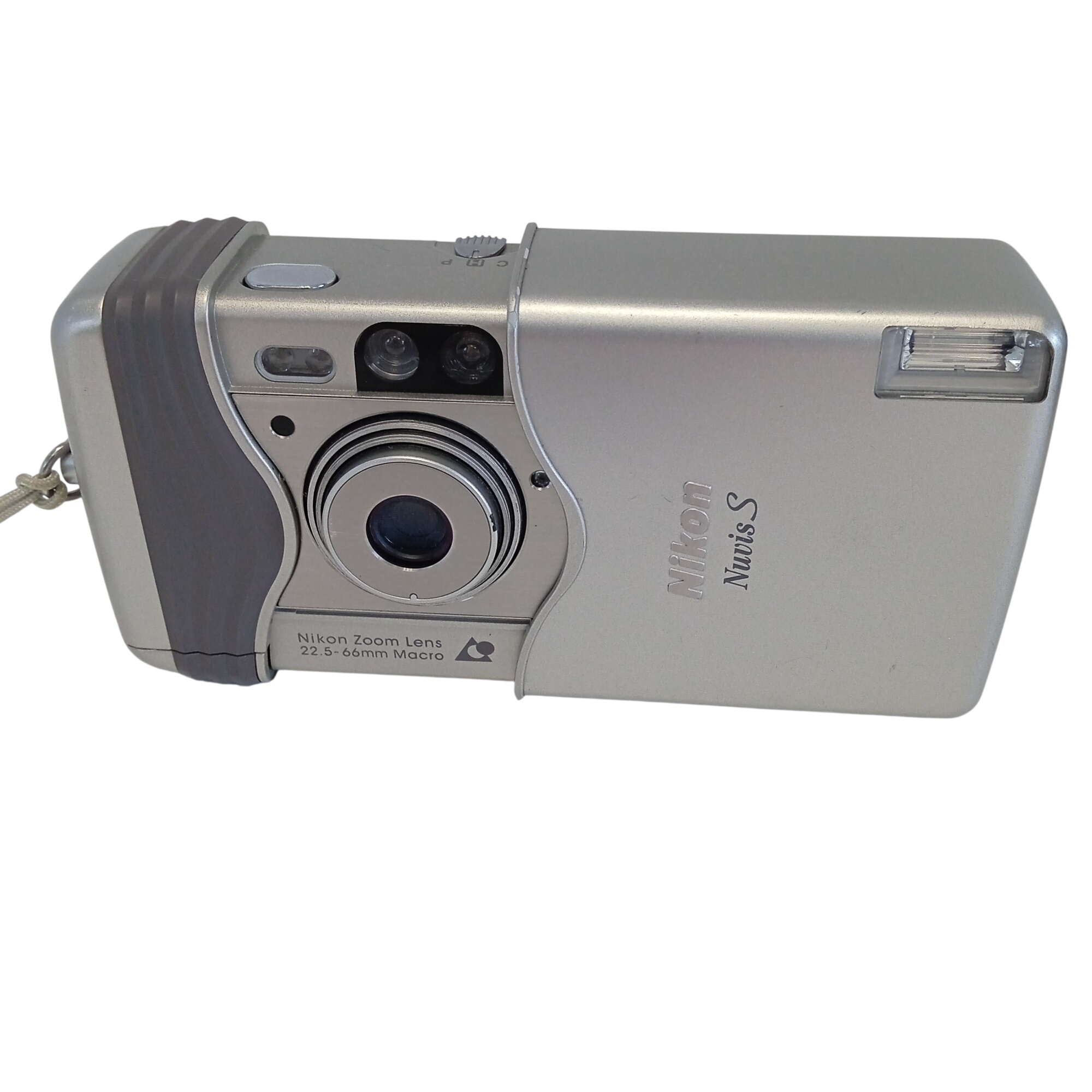 Acheter Appareil Photo NIKON NUVIS S // état correct - 17,50 € Appareil Photo NIKON NUVIS S // état correct reconditionné disponible sur Label Emmaüs