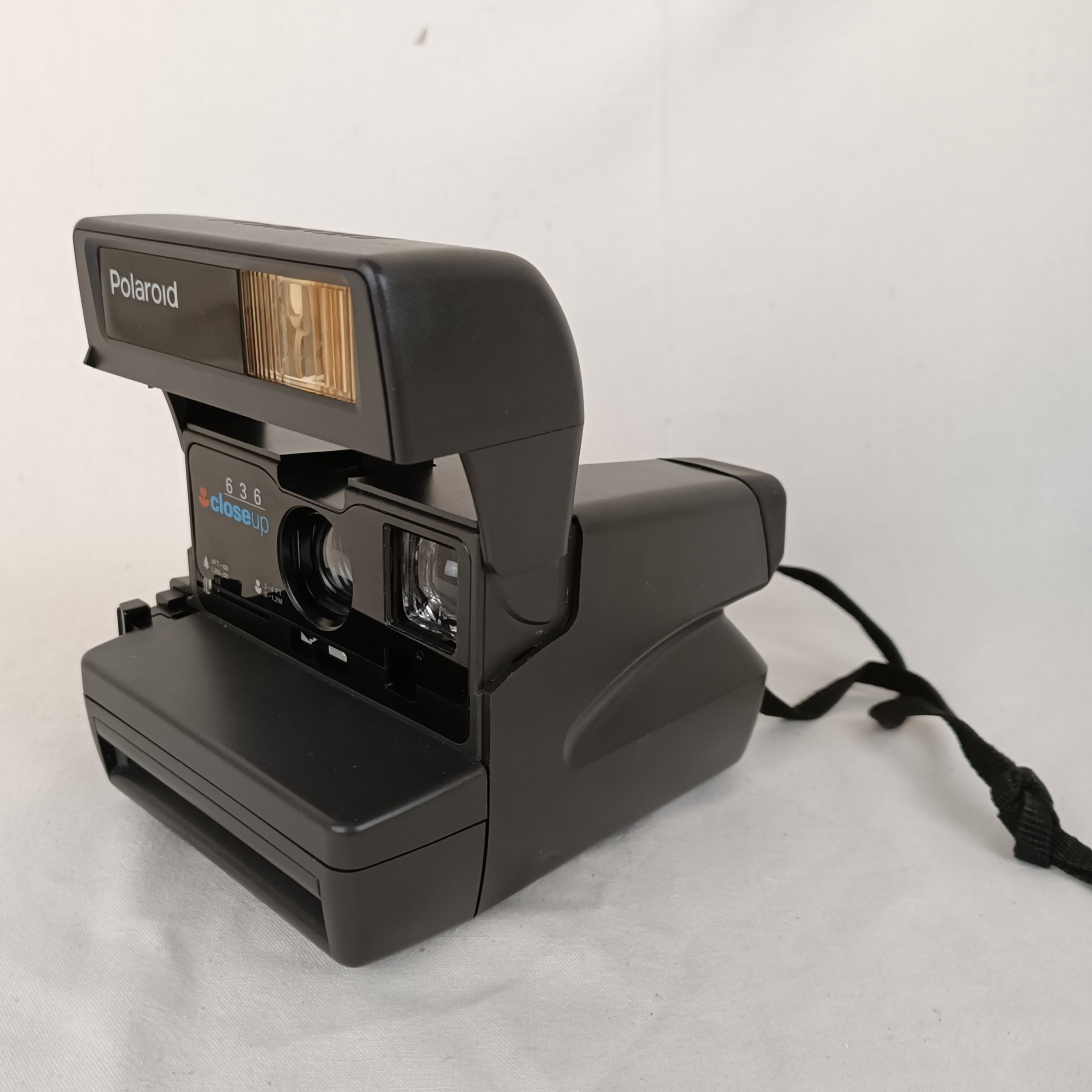 Voir photo 3 de Appareil photo Polaroid 636 Closeup, Instant camera, avec boite et notice Appareil photo Polaroid 636 Closeup, Instant camera, avec boite et notice Très bon état reconditionné photo 3