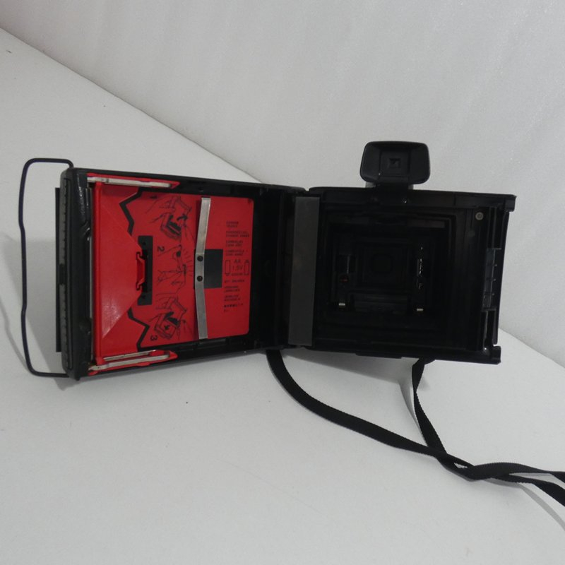Voir photo 5 de Appareil photo POLAROID modèle EE44 Land Camera Appareil photo POLAROID modèle EE44 Land Camera Bon état reconditionné photo 5