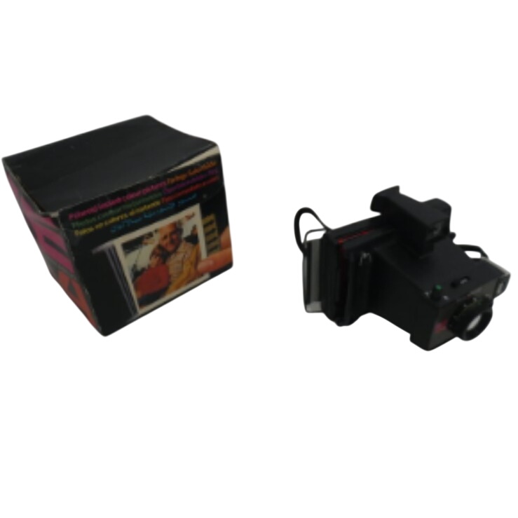 Appareil photo POLAROID modèle EE44 Land Camera Bon état - 17,00 € Appareil photo POLAROID modèle EE44 Land Camera Bon état reconditionné disponible sur Label Emmaüs