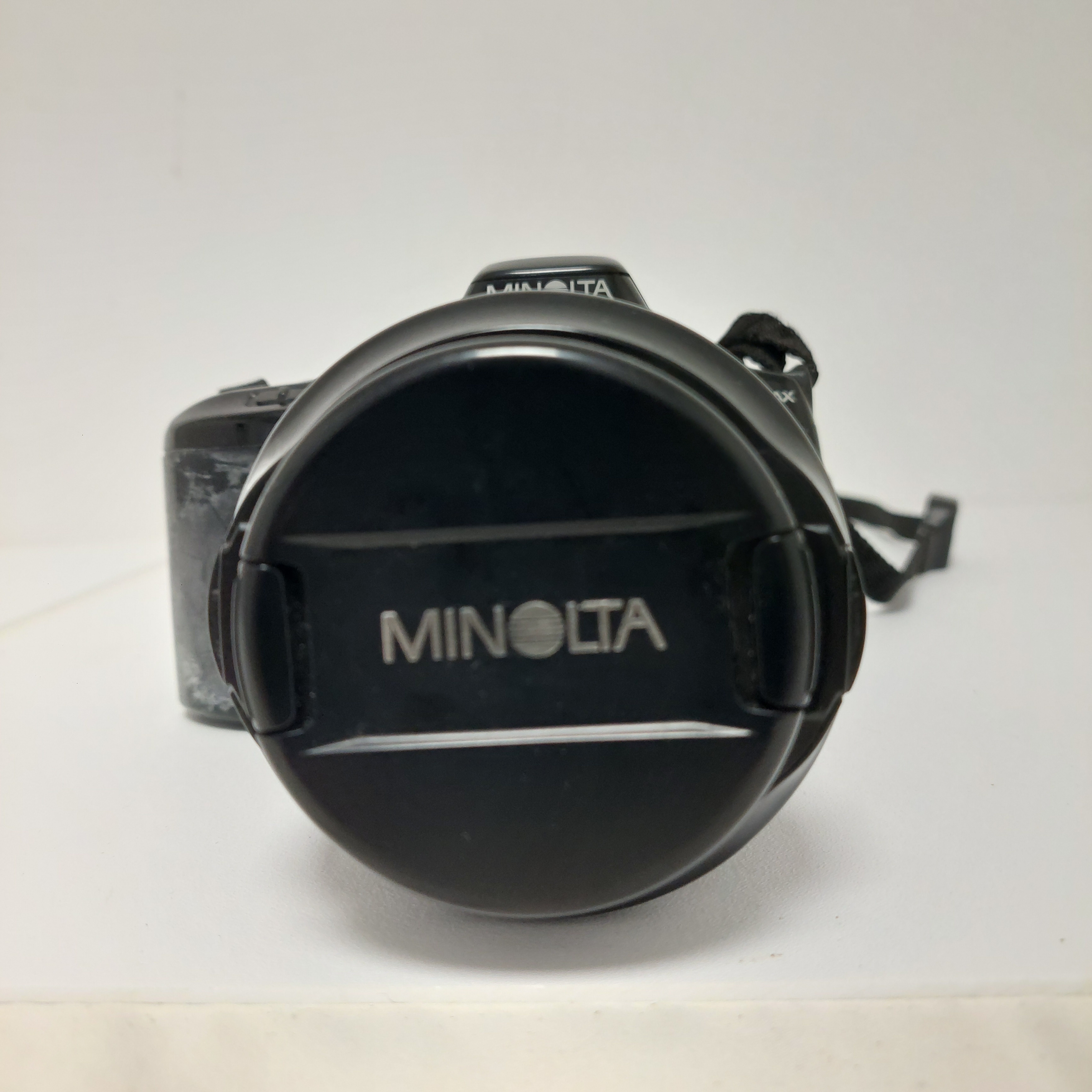 Voir photo 4 de Appareil photo reflex argentique MINOLTA DYNAX 3xi | Dero Appareil photo reflex argentique MINOLTA DYNAX 3xi Bon état reconditionné photo 4 | Dero