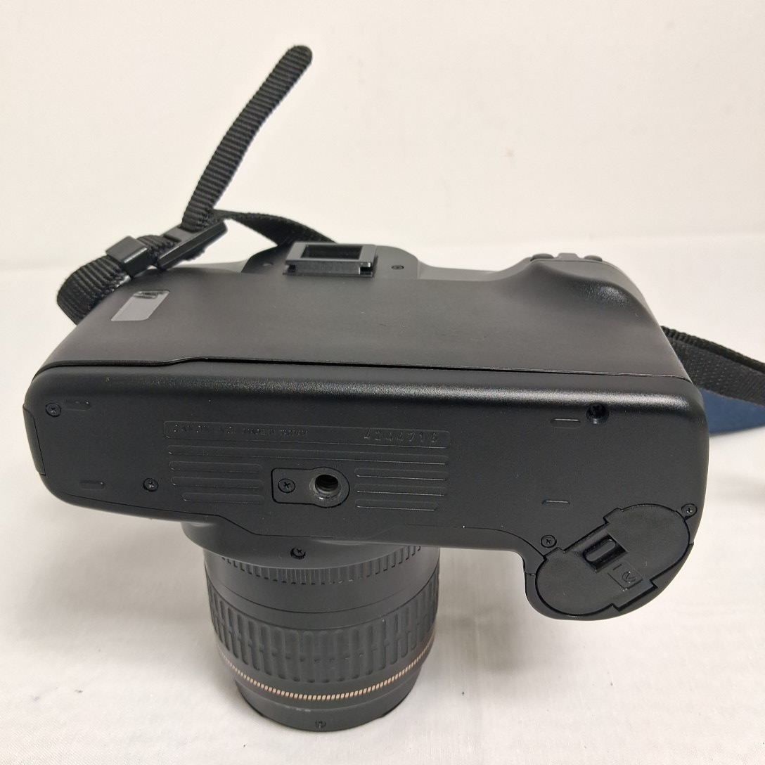 Voir photo 5 de Appareil photo reflex Canon EOS 1000F avec objectif EF 35-80 mm Appareil photo reflex Canon EOS 1000F avec objectif EF 35-80 mm reconditionné photo 5
