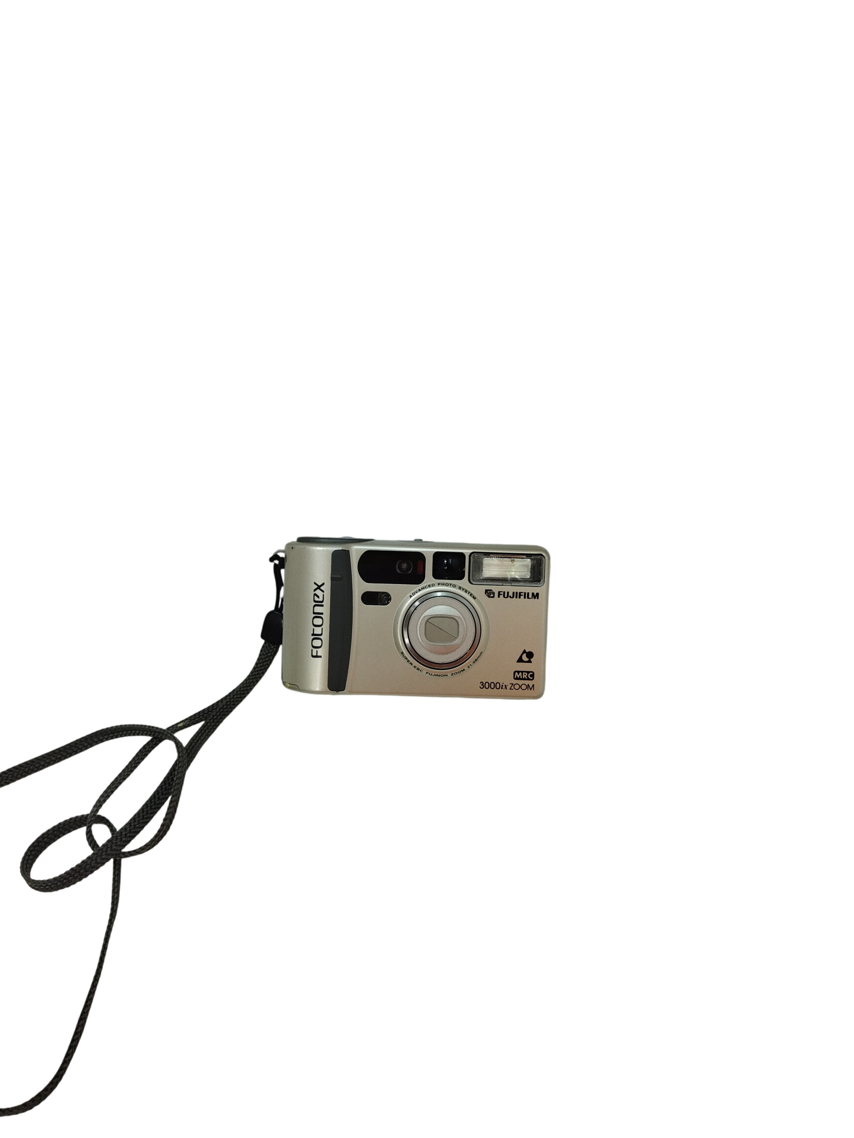 Acheter Appareil photo vintage Fujifilm 3000ix zoom (non testé) bon état - 15,00 € Appareil photo vintage Fujifilm 3000ix zoom (non testé) bon état reconditionné disponible sur Label Emmaüs