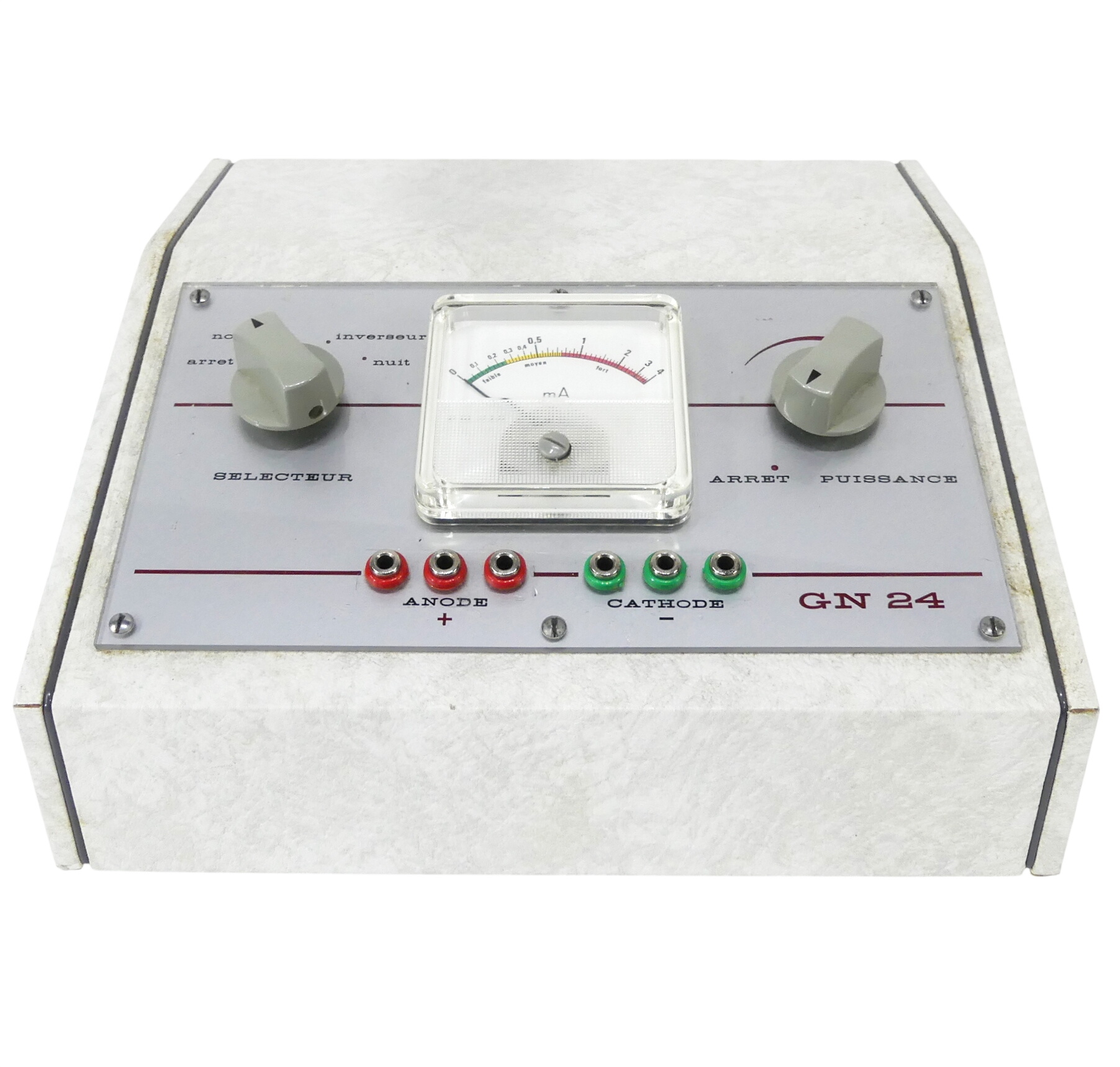 Appareil thérapeutique GN24 avec courant galvanique avec livre du Dr. E. Mueller Très bon état - 30,00 € Appareil thérapeutique GN24 avec courant galvanique avec livre du Dr. E. Mueller Très bon état reconditionné disponible sur Label Emmaüs