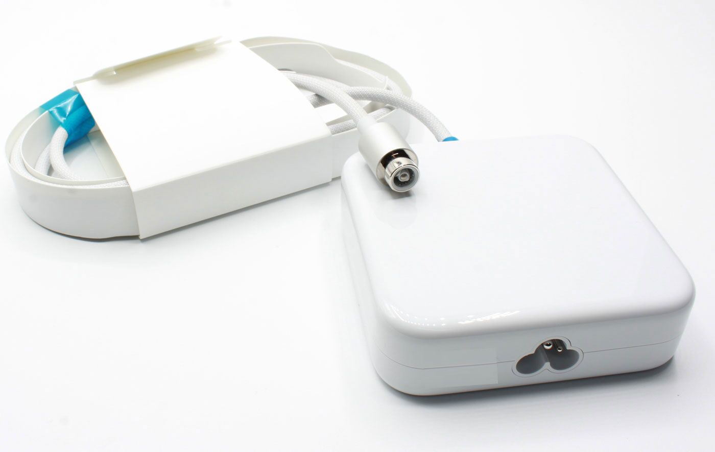 Apple A2290 iMac alimentation Argent 143 W Très bon état Apple reconditionné disponible sur Refurbed | Dero