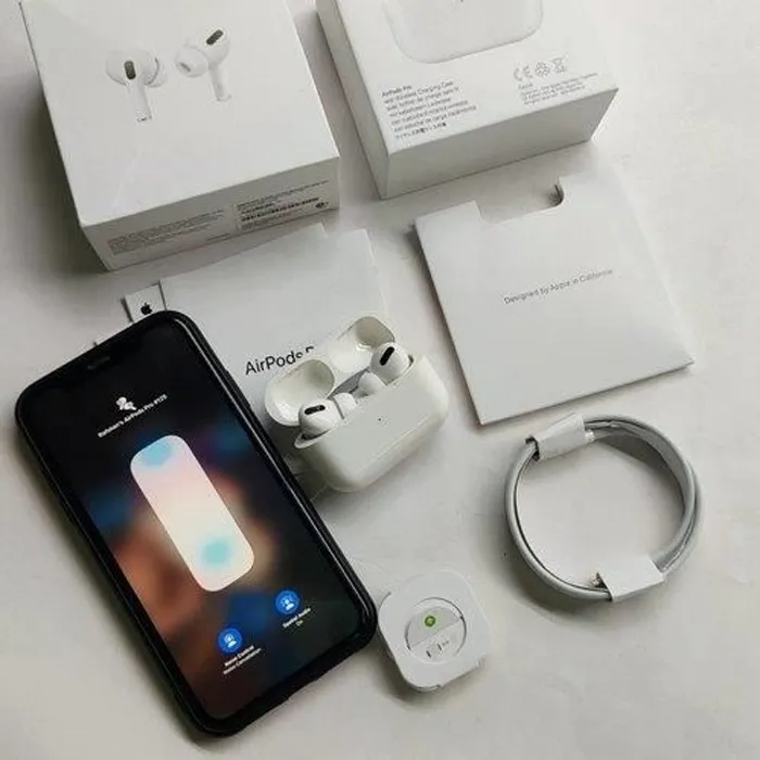 Apple AirPods Pro 2021 Blanc avec boîtier de charge MagSafe Ecouteurs sans fil True Wireless à réduction du bruit Reconditionné - 59,94 € Apple AirPods Pro 2021 Blanc avec boîtier de charge MagSafe Ecouteurs sans fil True Wireless à réduction du bruit Reconditionné Apple reconditionné disponible sur Cdiscount Seconde Vie